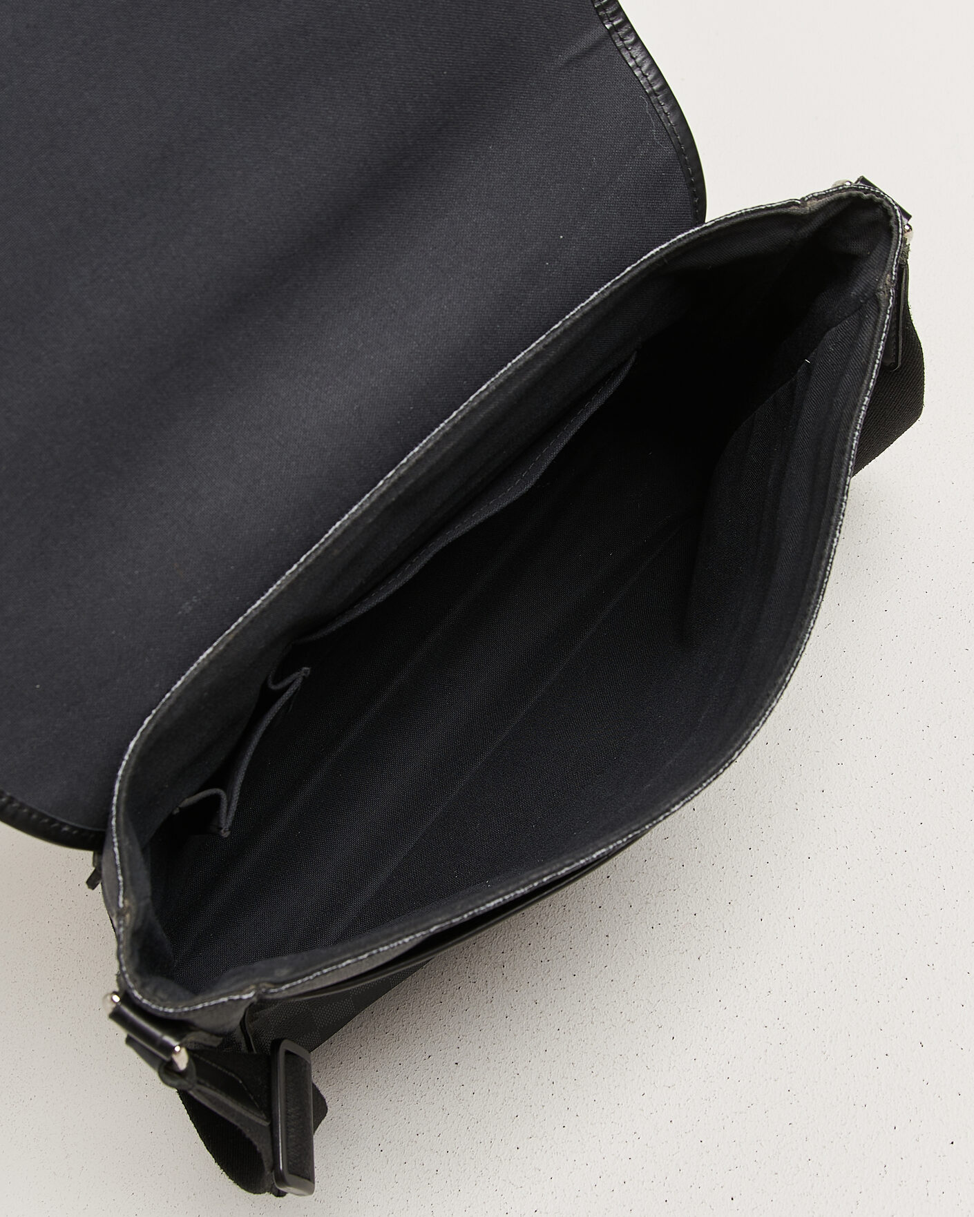 Men | Pre-Owned & Vintage Bags | Louis Vuitton Pre-Owned | Daniel MM Shoulder Bag Damier Graphite