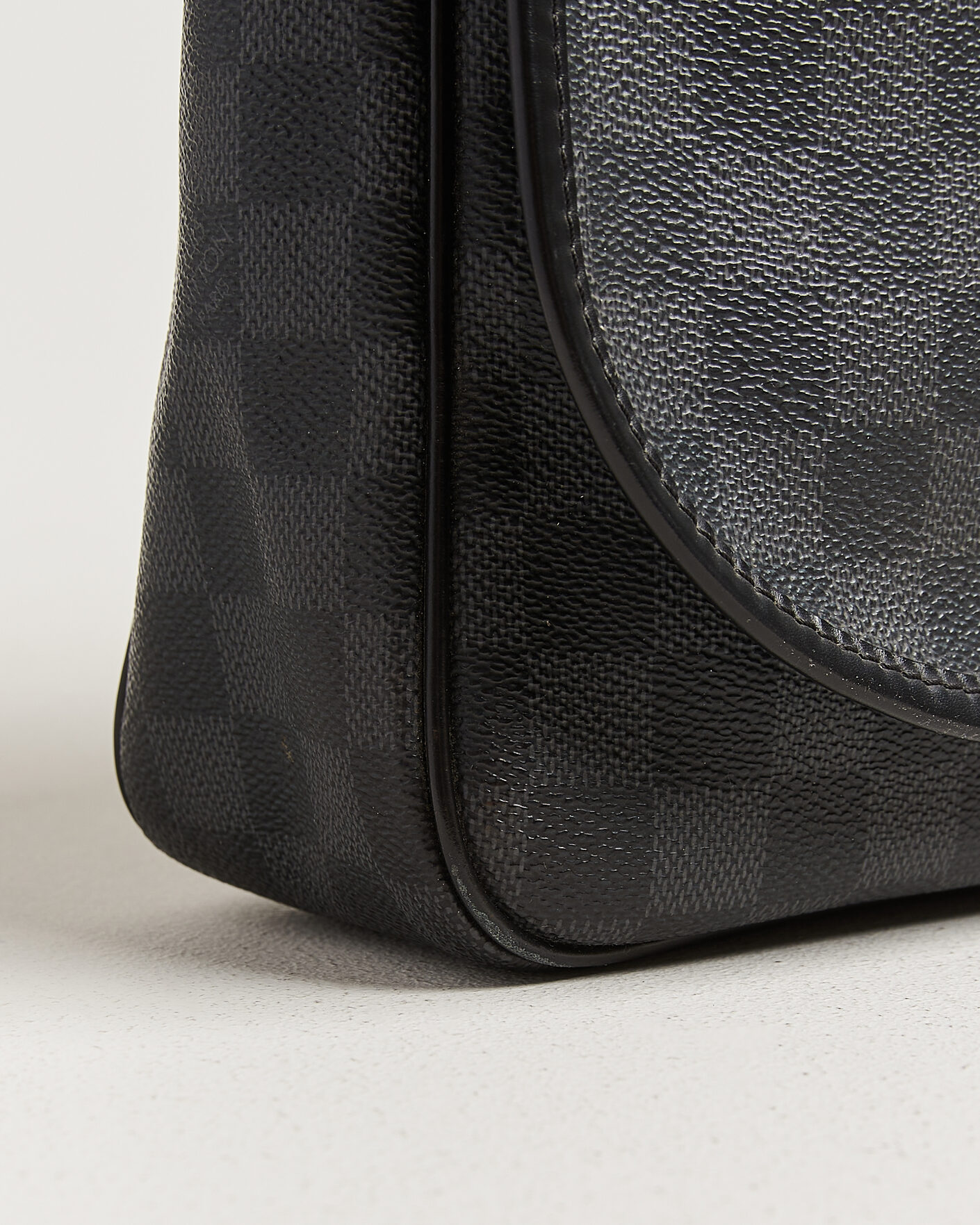 Men | Pre-Owned & Vintage Bags | Louis Vuitton Pre-Owned | Daniel MM Shoulder Bag Damier Graphite