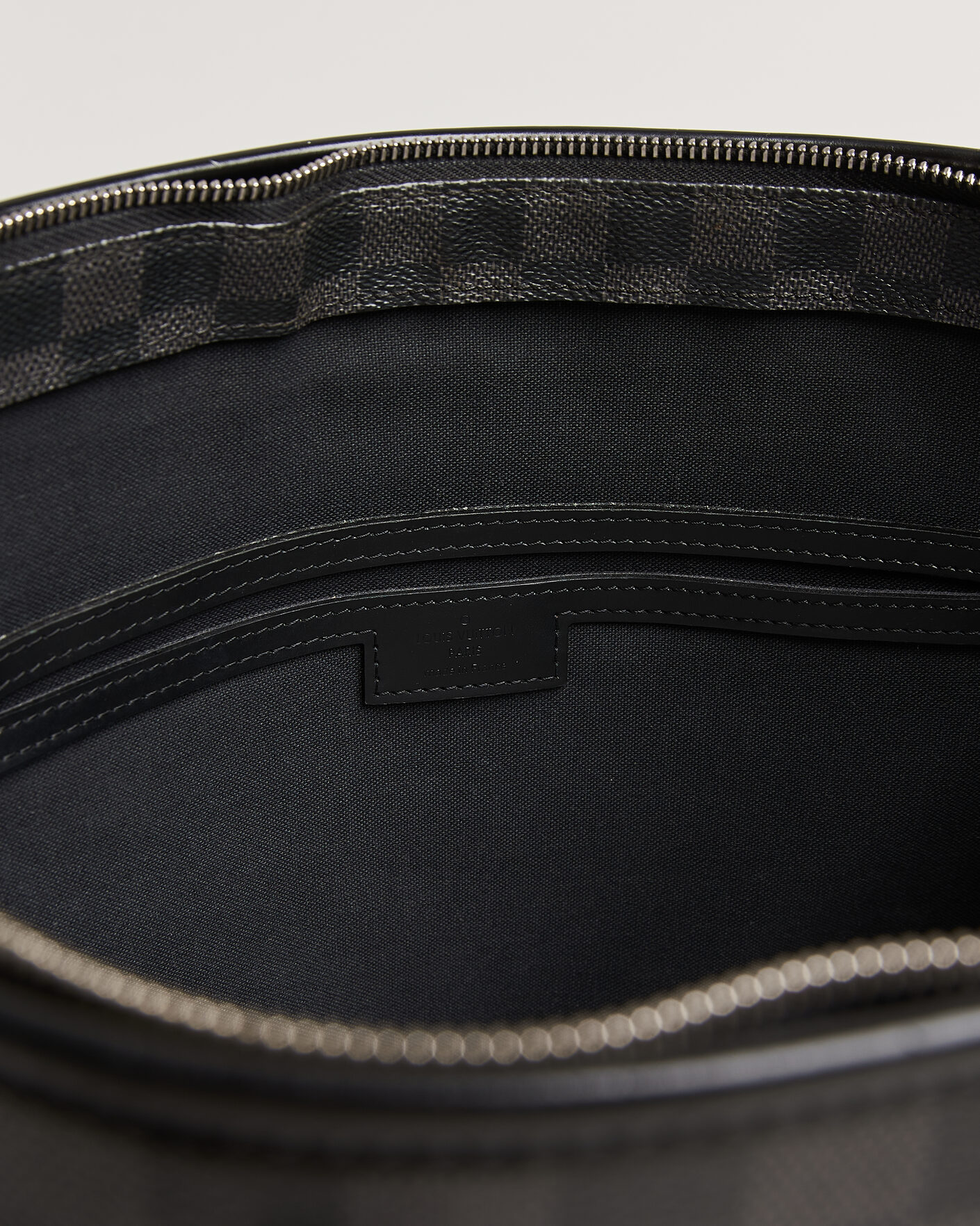 Men | Pre-Owned & Vintage Bags | Louis Vuitton Pre-Owned | Tadao Tote Bag Damier Graphite