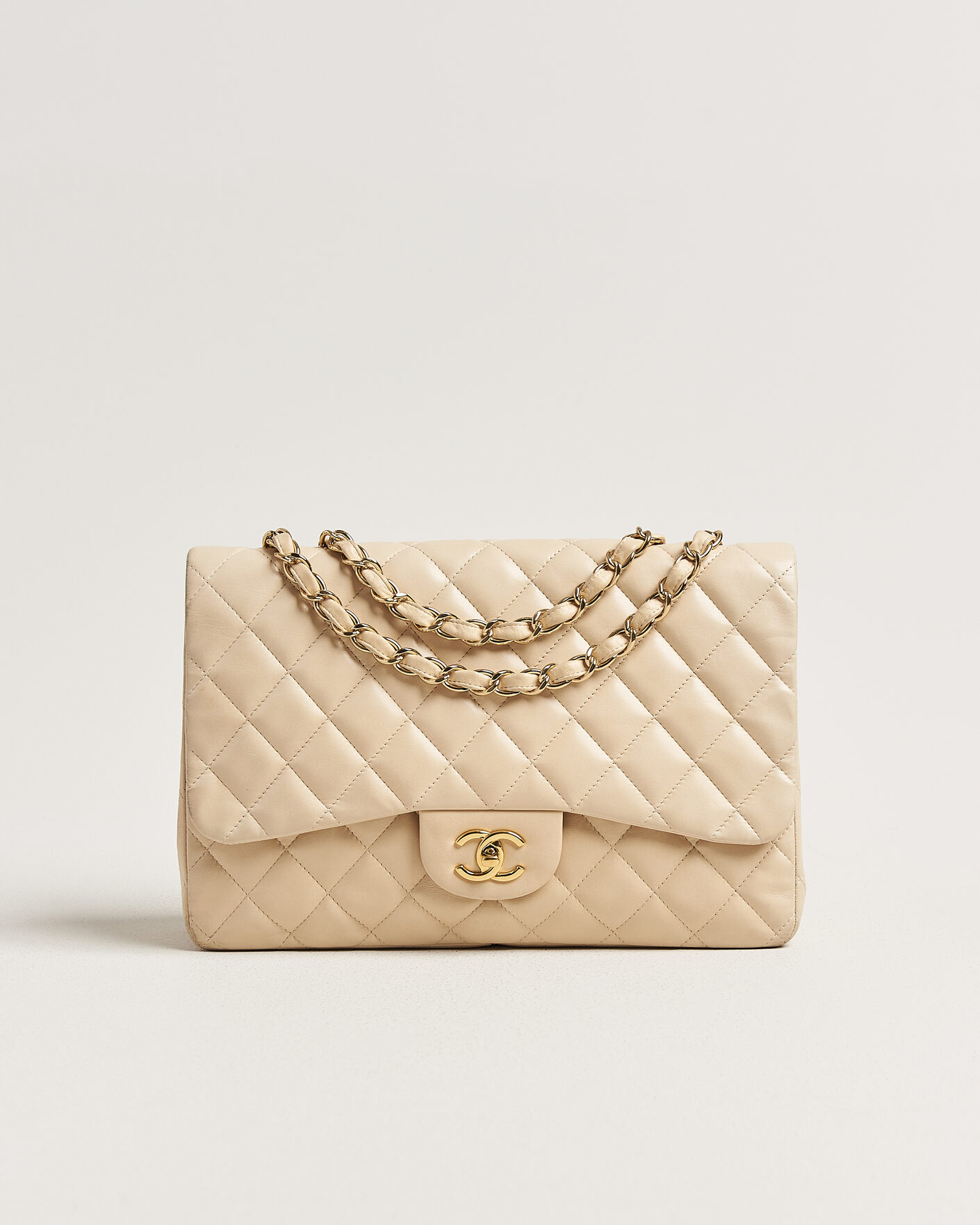 Men | Chanel Pre-Owned Classic Jumbo Single Flap Bag Lambskin Beige | Chanel Pre-Owned | Classic Jumbo Single Flap Bag Lambskin Beige
