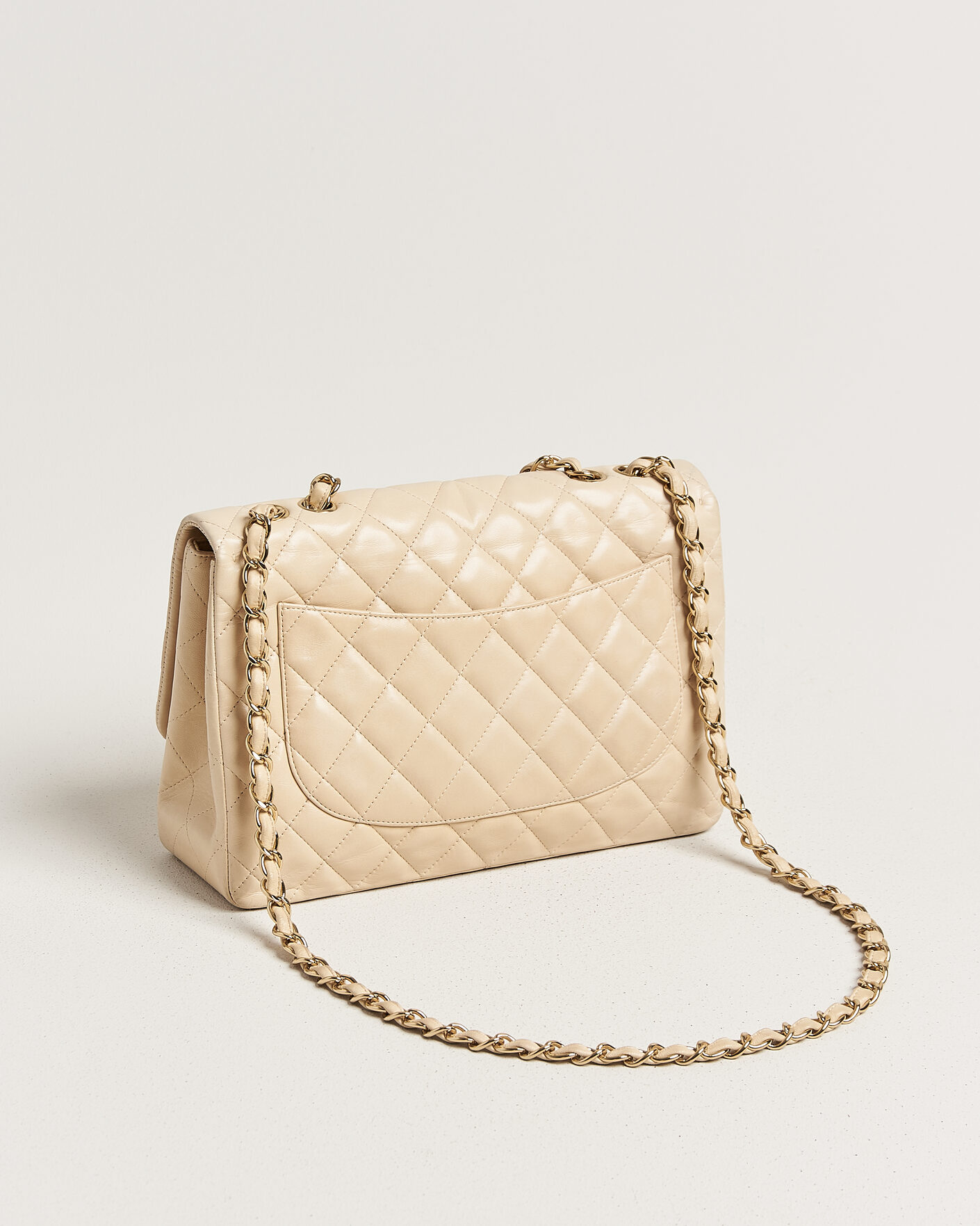 Men | Pre-Owned & Vintage Bags | Chanel Pre-Owned | Classic Jumbo Single Flap Bag Lambskin Beige
