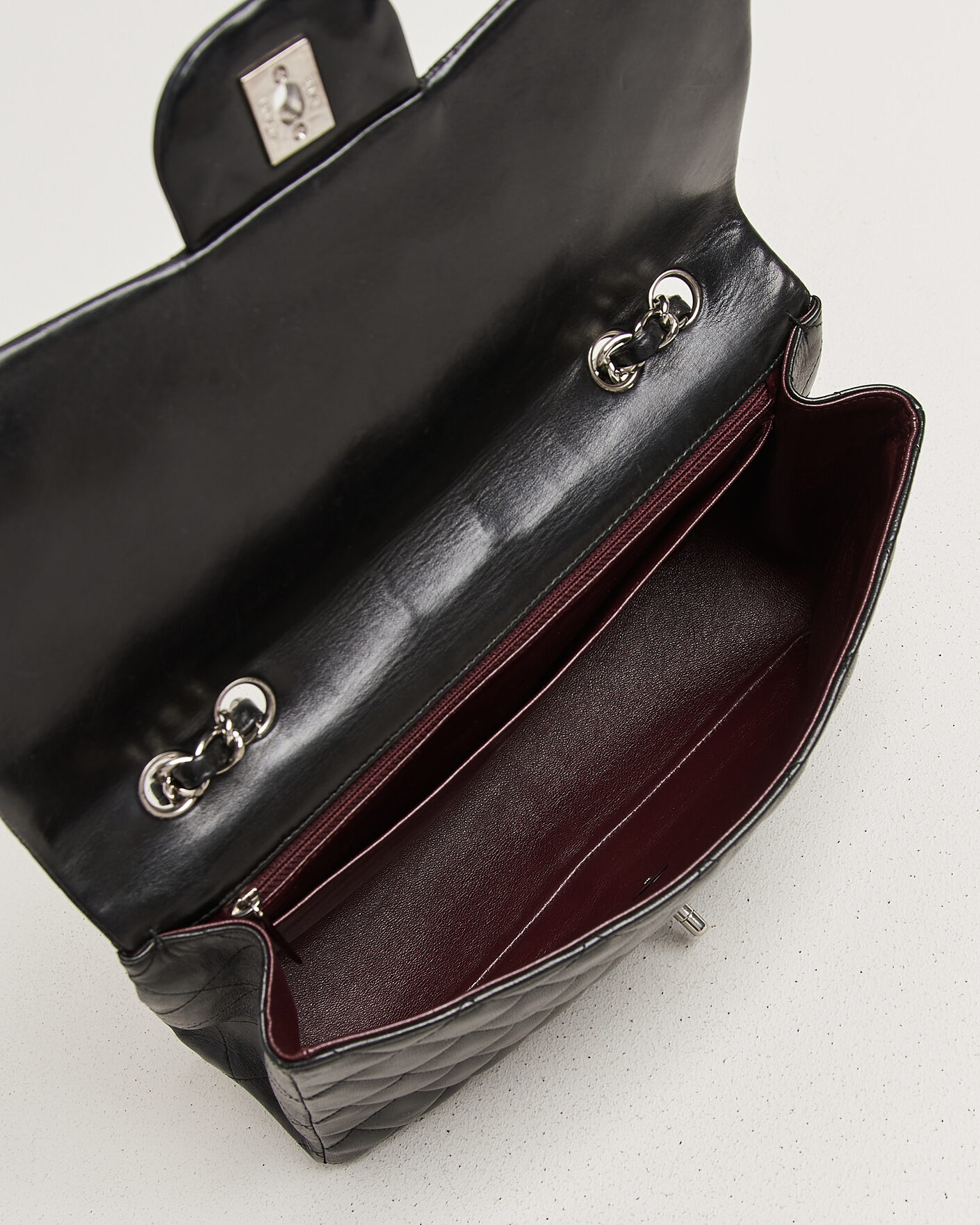 Men | Pre-Owned & Vintage Bags | Chanel Pre-Owned | Classic Jumbo Single Flap Bag Lambskin Black