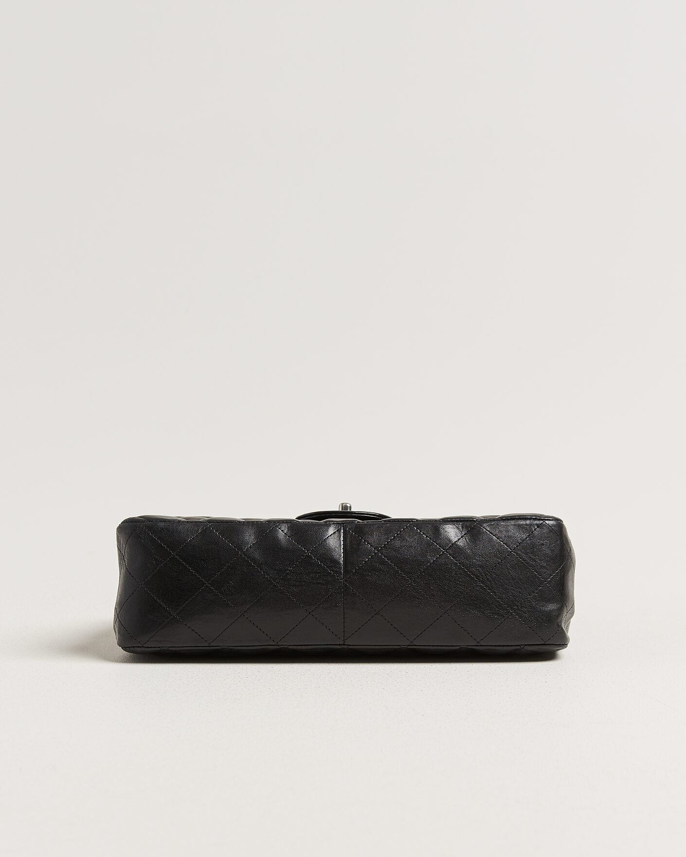 Men | Chanel Pre-Owned Classic Jumbo Single Flap Bag Lambskin Black | Chanel Pre-Owned | Classic Jumbo Single Flap Bag Lambskin Black