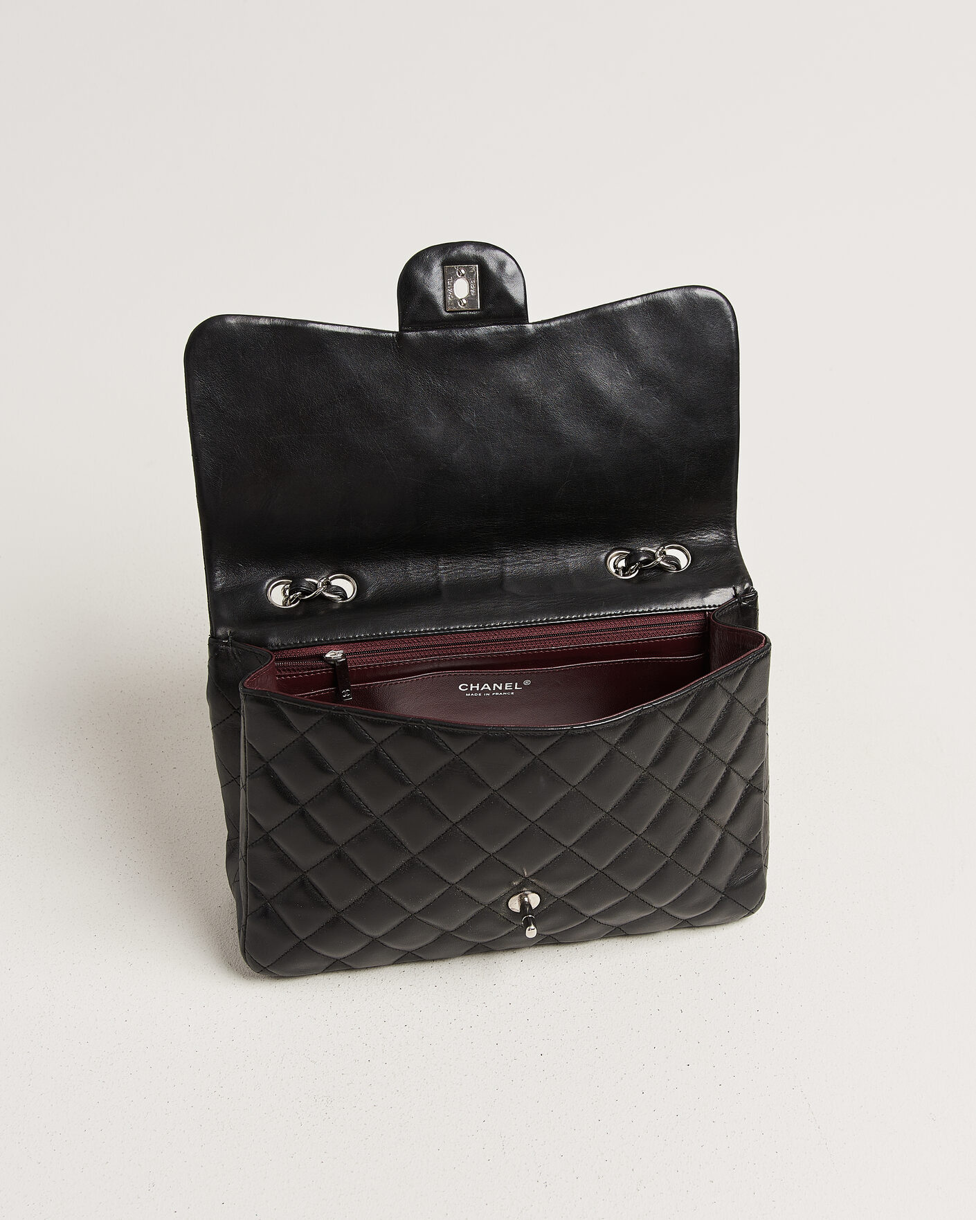 Men | Chanel Pre-Owned Classic Jumbo Single Flap Bag Lambskin Black | Chanel Pre-Owned | Classic Jumbo Single Flap Bag Lambskin Black
