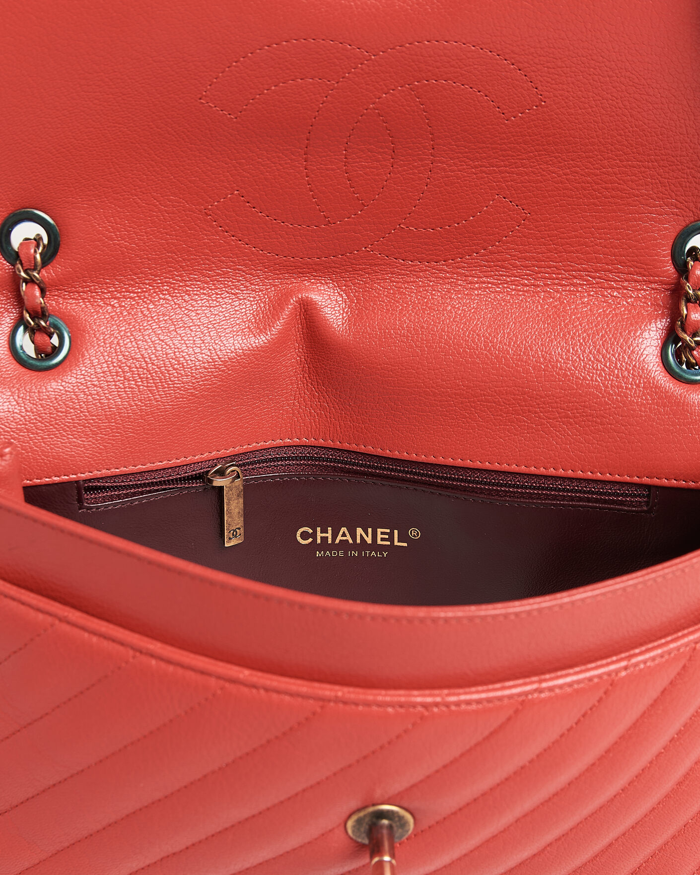 Men | Pre-Owned & Vintage Bags | Chanel Pre-Owned | Chevron Medium Flap Bag Coral