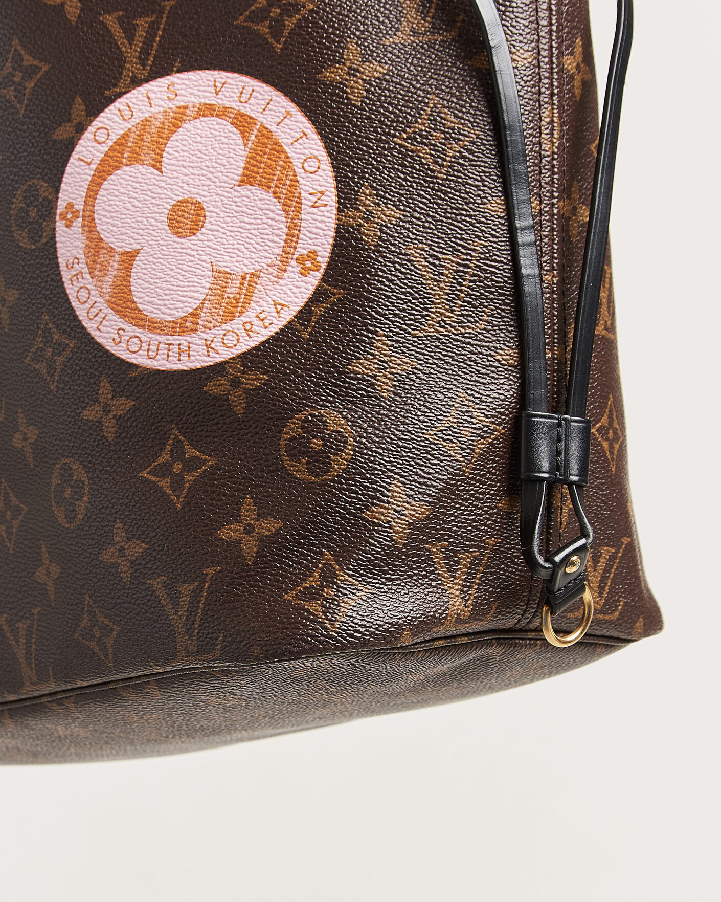 Men | Pre-Owned & Vintage Bags | Louis Vuitton Pre-Owned | Neverfull MM World Tour Japan Monogram