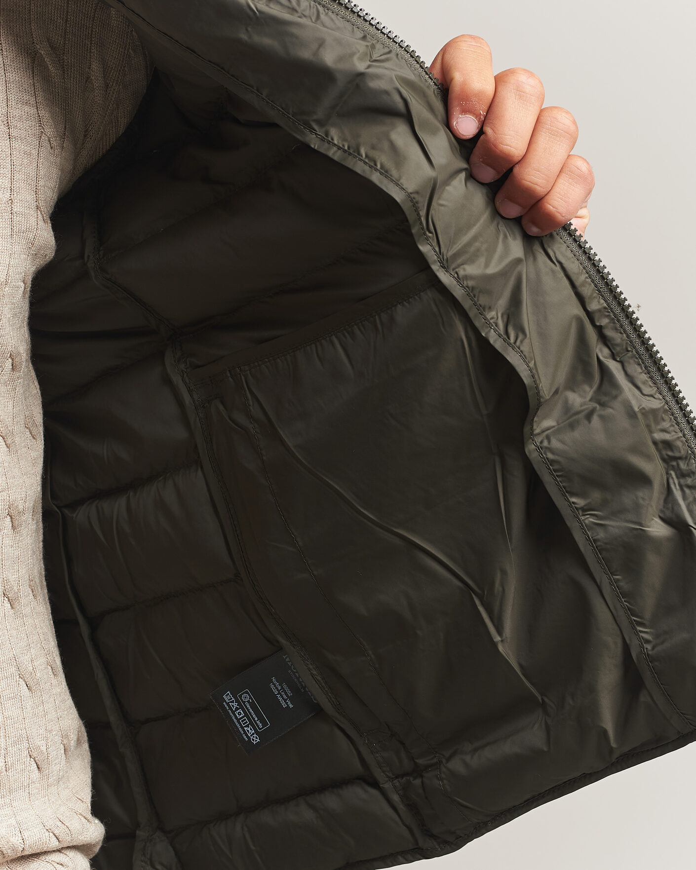 Men | Gilets | Morris | Norfolk Liner Vest Olive