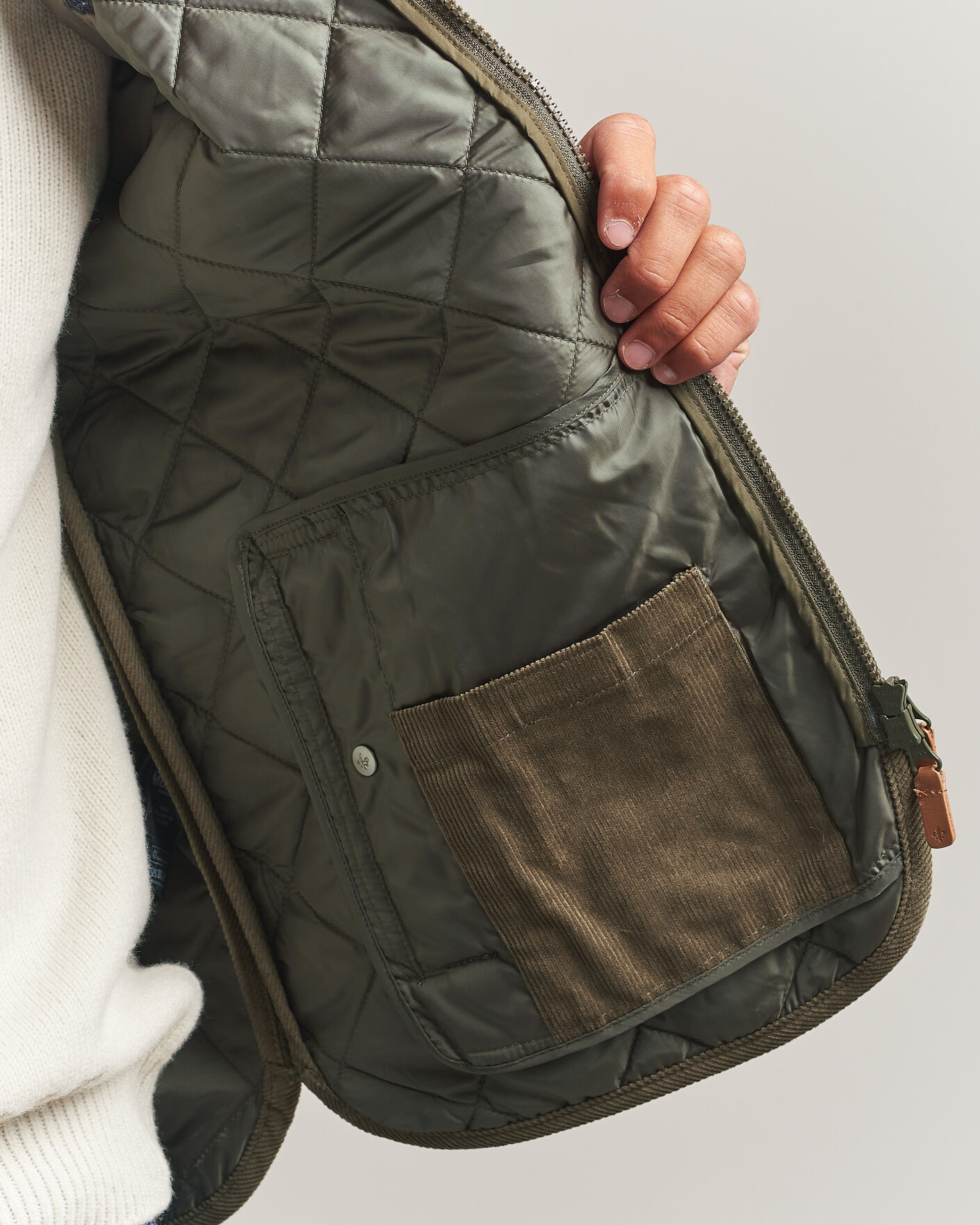 Men | Gilets | Morris | Teddy Quilted Vest Olive