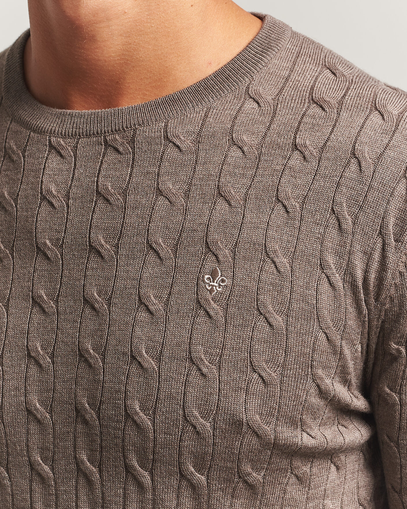 Men | Sweaters & Knitwear | Morris | Merino Cable O-Neck Brown