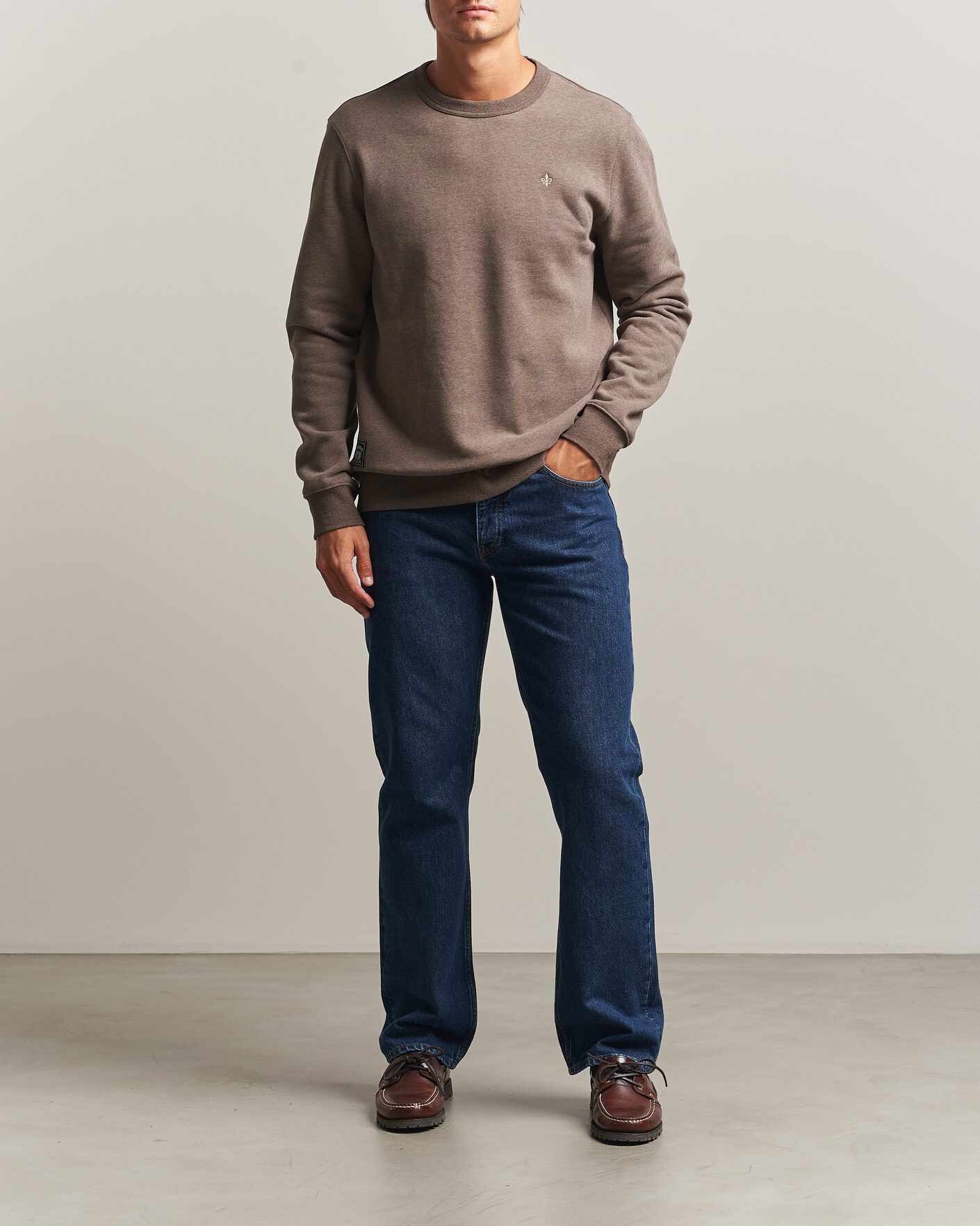 Men | Sweaters & Knitwear | Morris | Brandon Lily Sweatshirt Brown