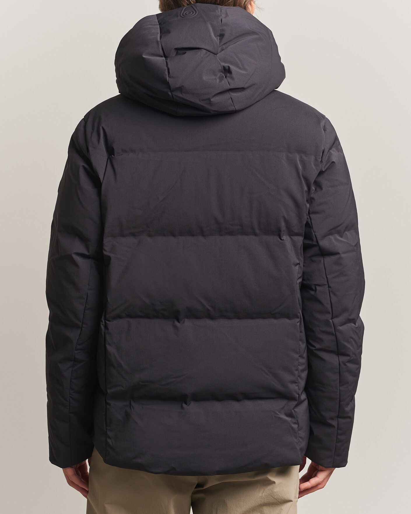 Men | Coats & Jackets | Sail Racing | Arc Down Hooded Jacket Carbon