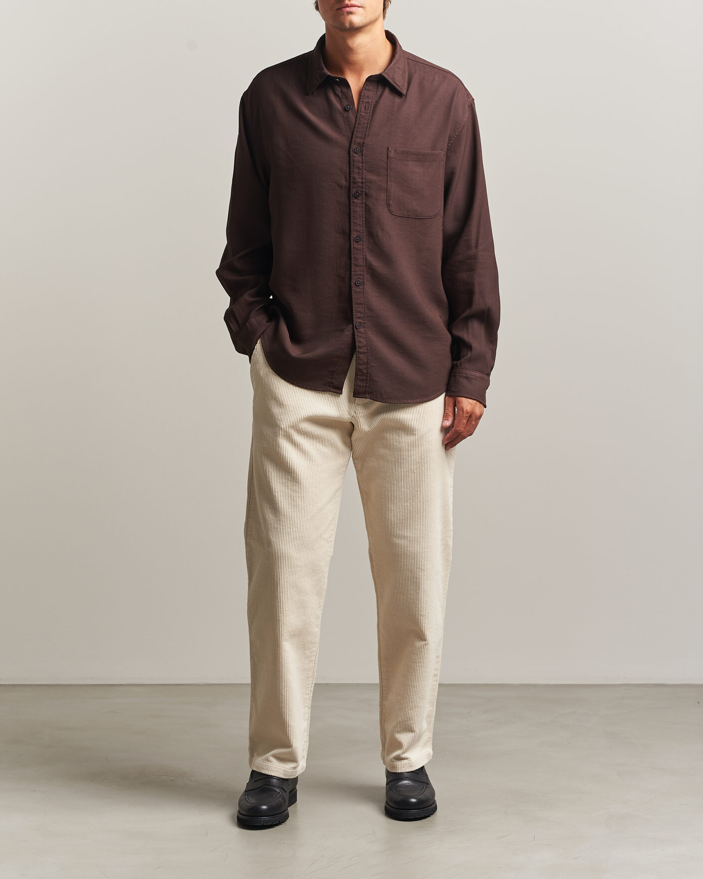 Men | Trousers | NN07 | Aden Regular Fit Corduroy Chinos Ivory