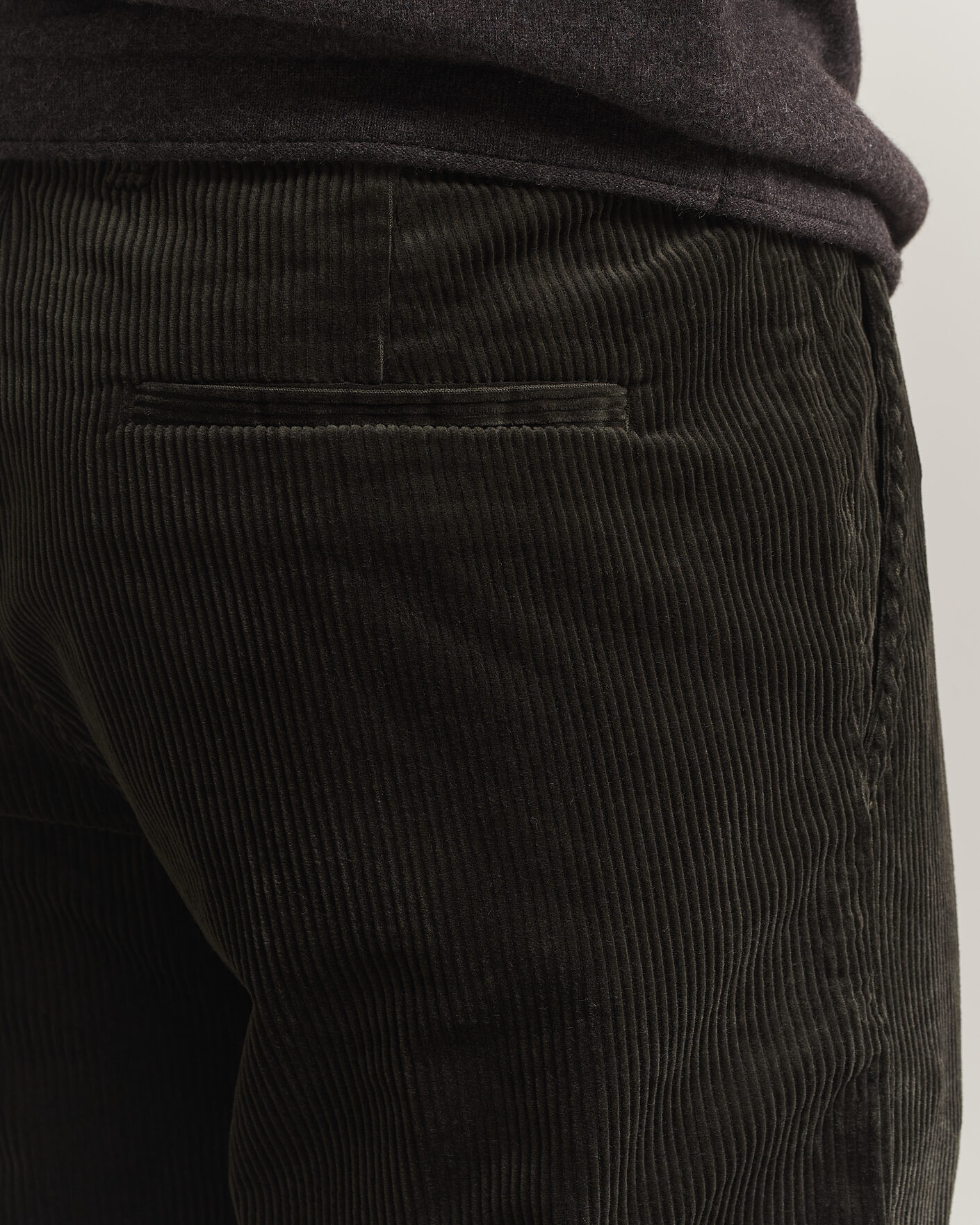 Men | Trousers | NN07 | Aden Regular Fit Corduroy Chinos Dark Army