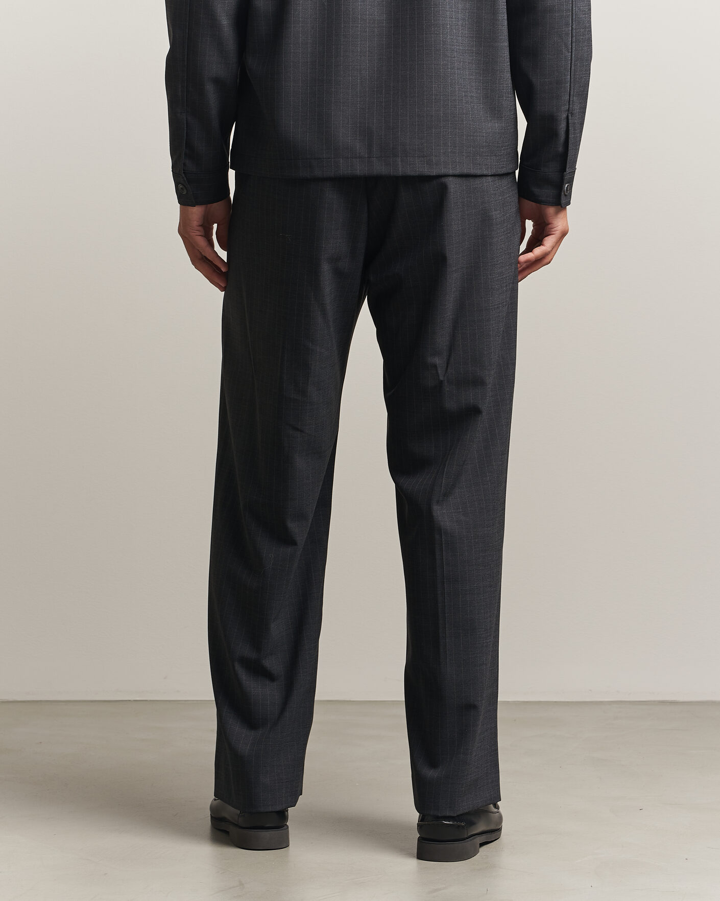 Men | Trousers | NN07 | Kay Wool Pinstriped Trousers Dark Grey