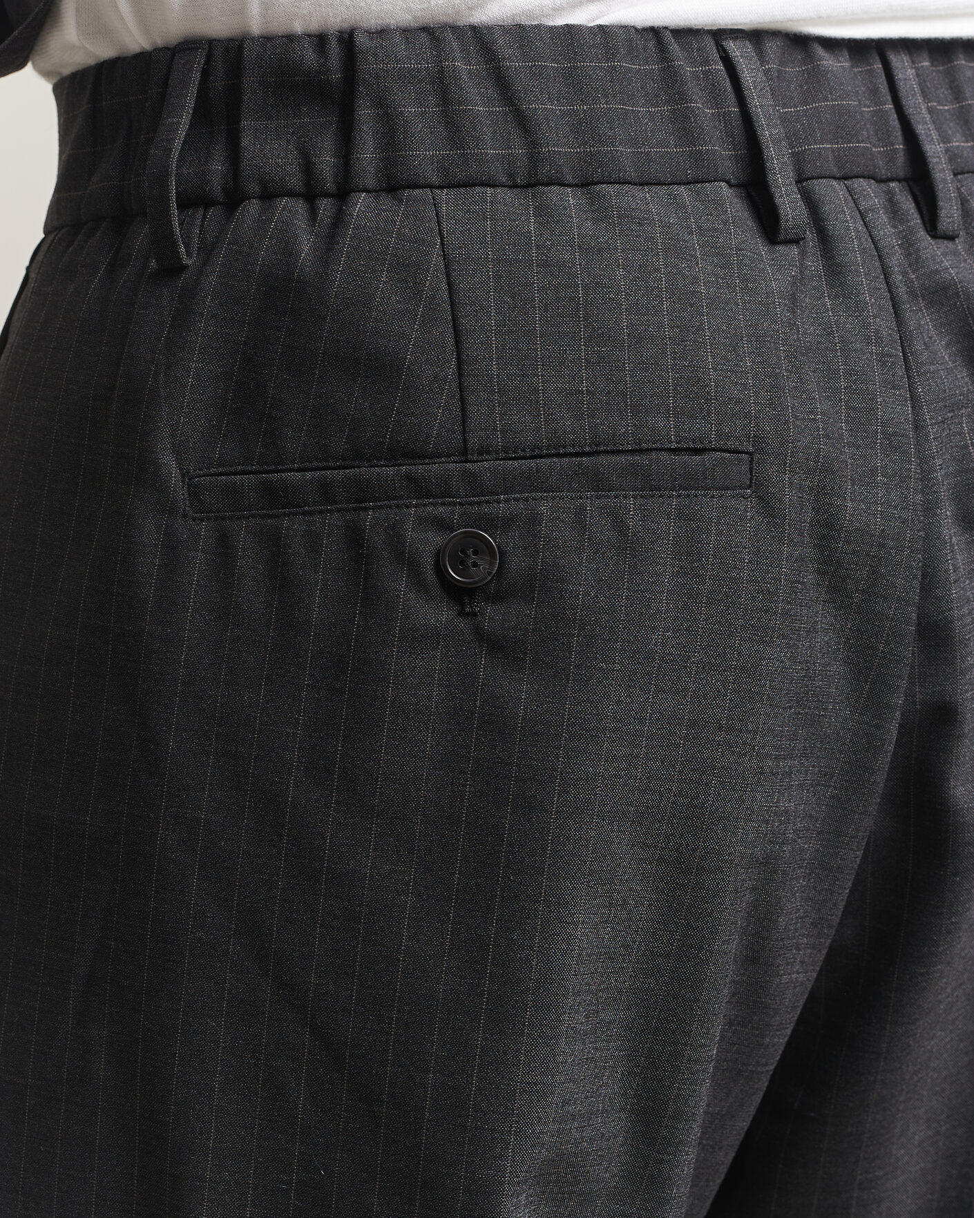 Men | Trousers | NN07 | Kay Wool Pinstriped Trousers Dark Grey