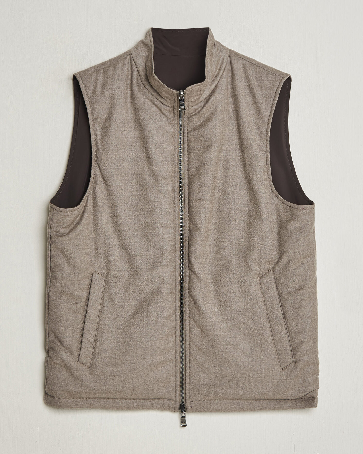 Men | Gilets | Oscar Jacobson | Nylon/Wool Reversible Vest Taupe
