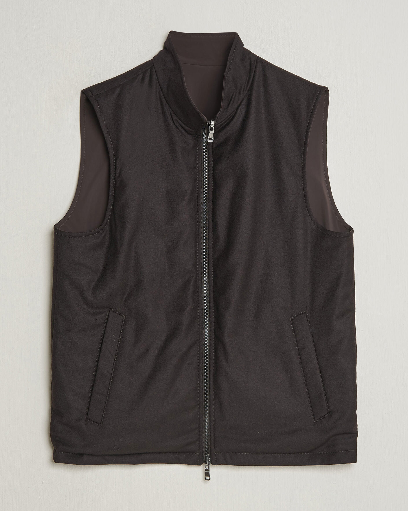 Men | Gilets | Oscar Jacobson | Nylon/Wool Reversible Vest Brown