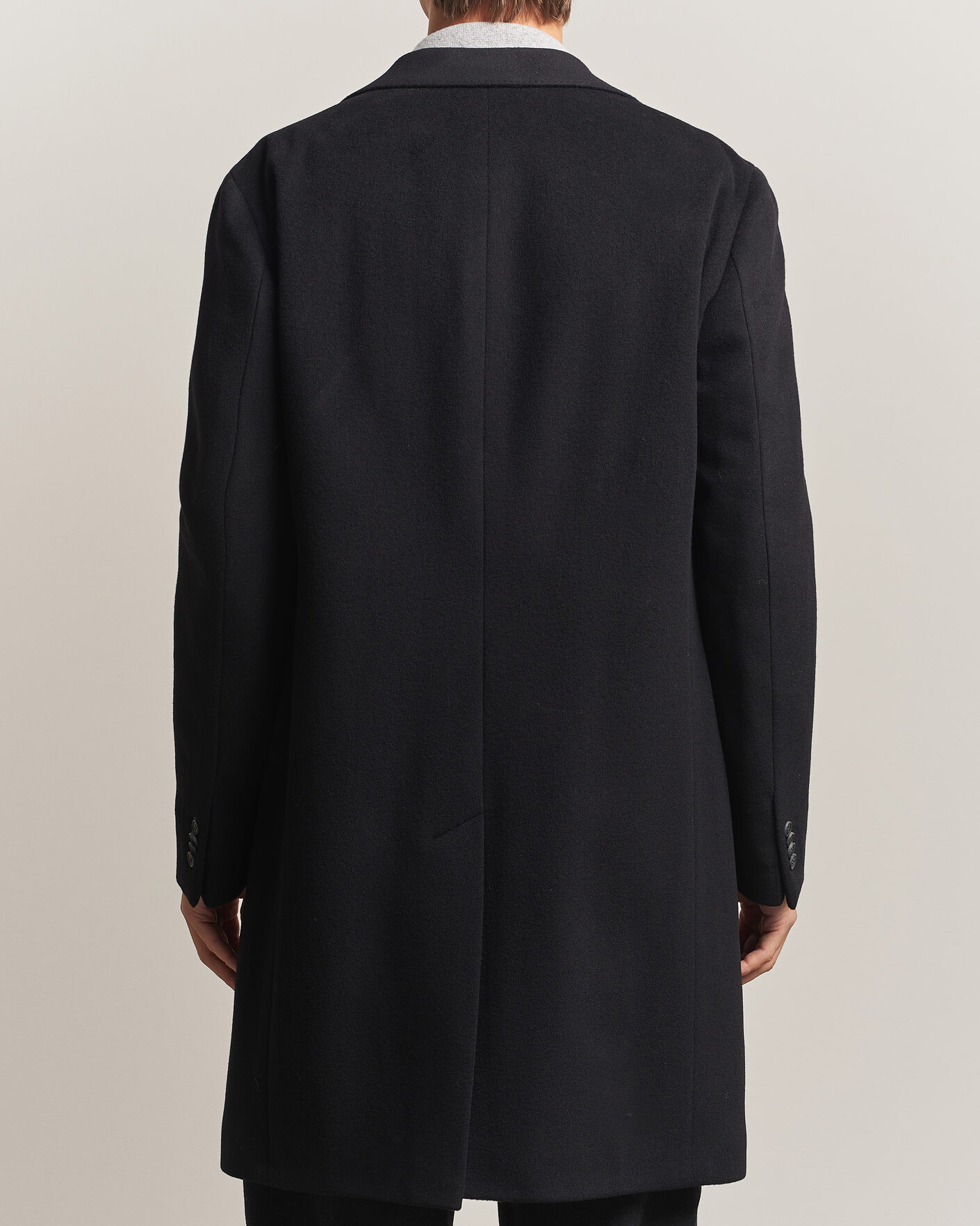 Men | Coats & Jackets | Oscar Jacobson | Sergio Wool Coat Black