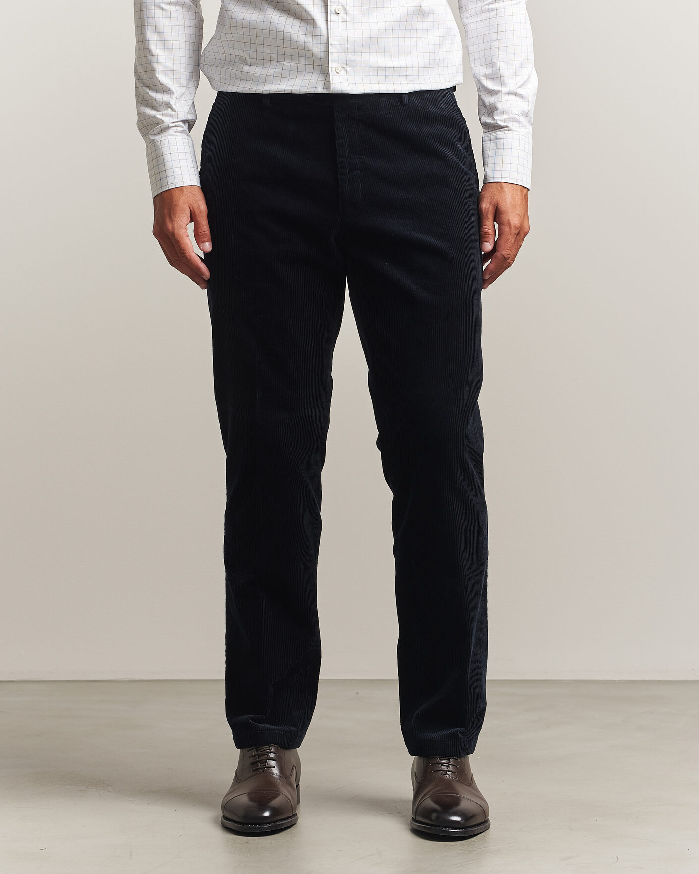 Men | Trousers | Oscar Jacobson | Dandy Corduroy Trousers Navy
