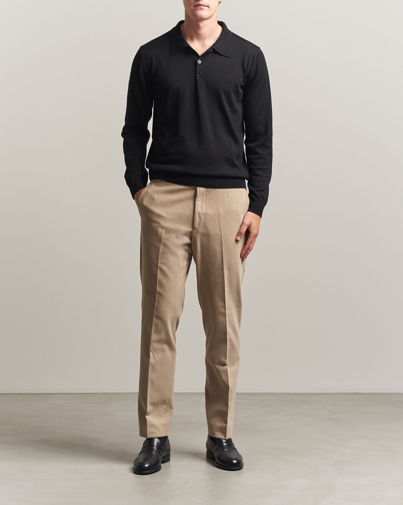 Men | Trousers | Oscar Jacobson | Dandy Brushed Cotton Trousers Beige