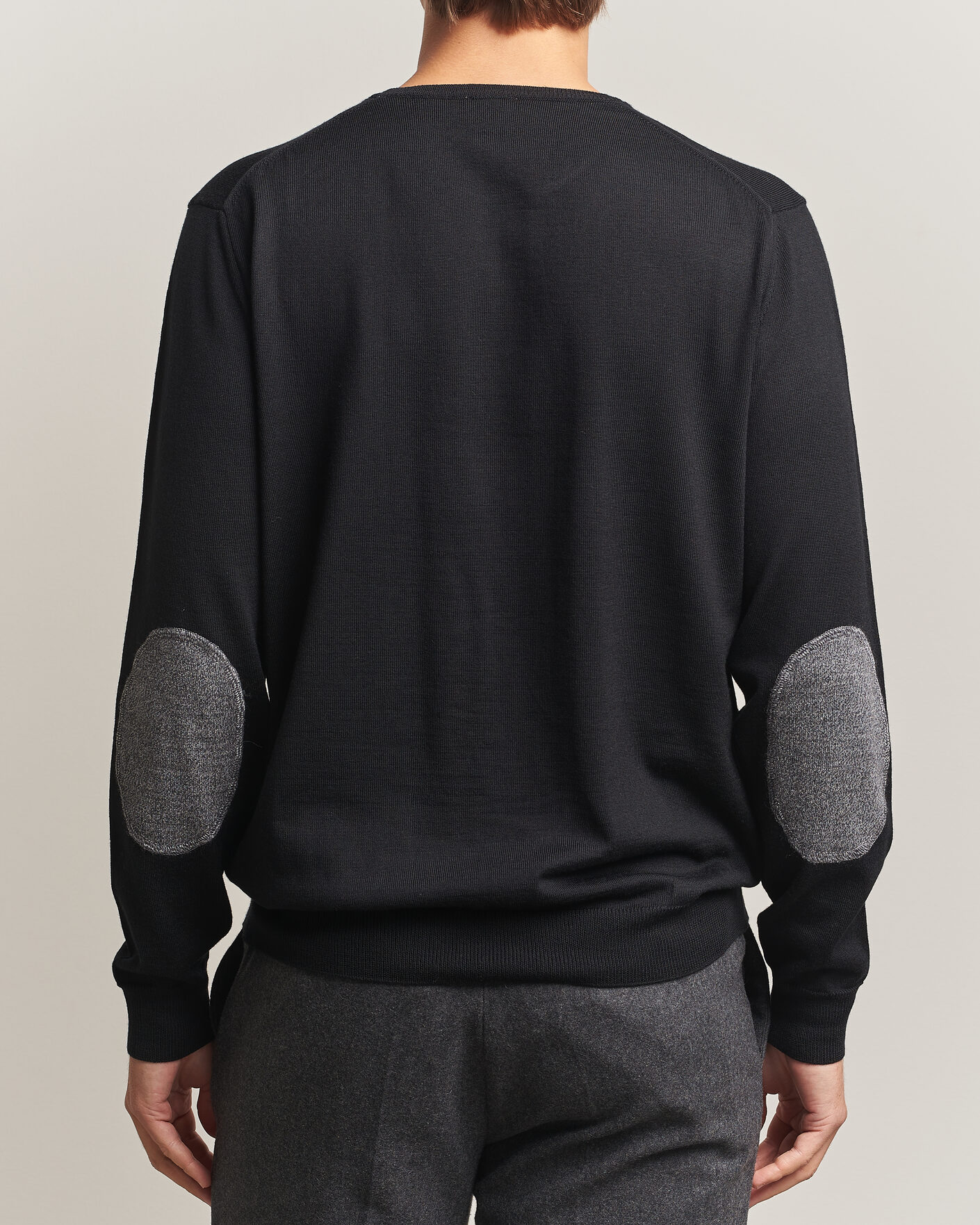Men | Sweaters & Knitwear | Stenströms | Merino Patch Crew Neck Black