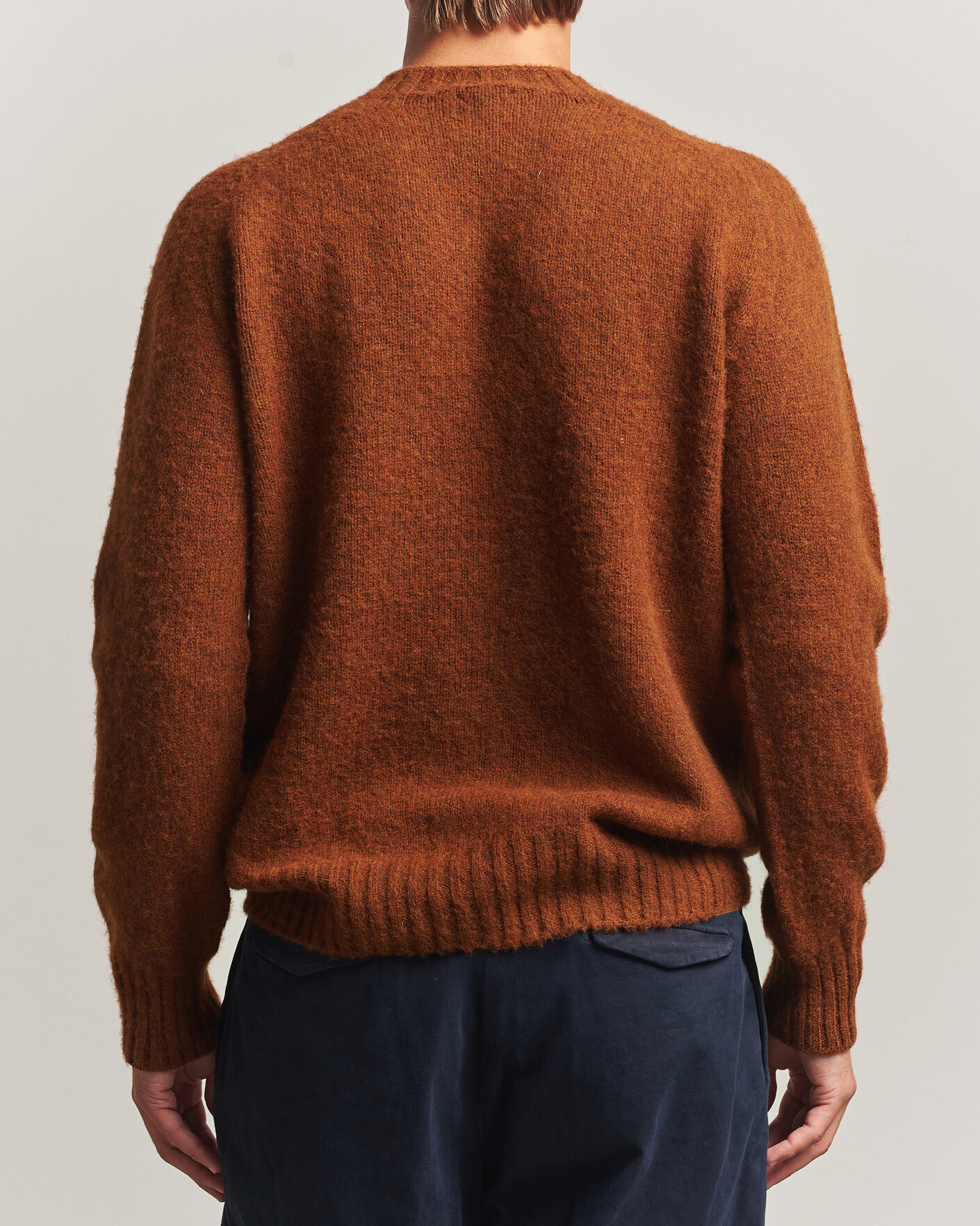 Men | Sweaters & Knitwear | Sunspel | Brushed Shetland Crew Neck Dark Tabacco