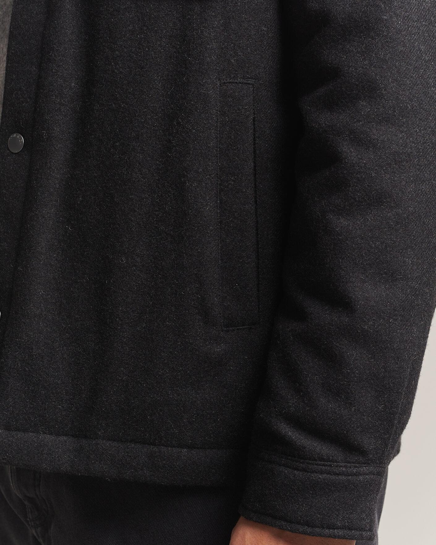 Men | Coats & Jackets | Woolrich | Alaskan Wool Light Padded Shirt Jacket Faded Black