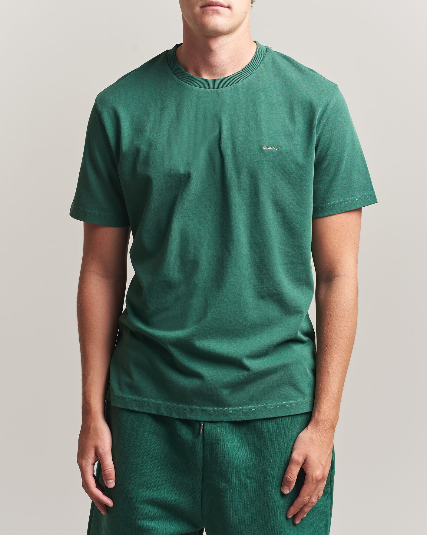 Men | T-Shirts | Gant | Tournament Crew Neck T-Shirt Green