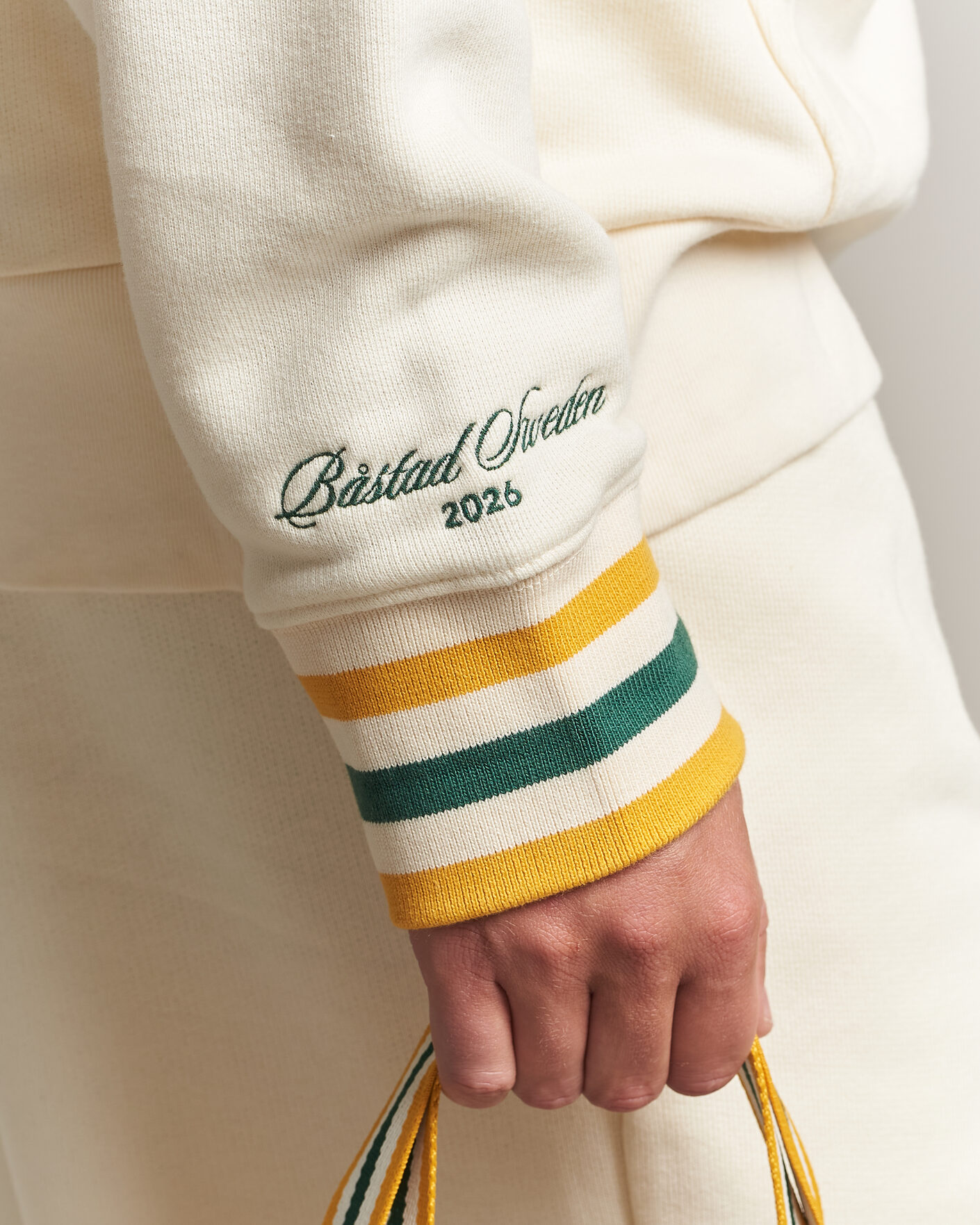 Men | Sweaters & Knitwear | Gant | Tournament Hoodie Cream