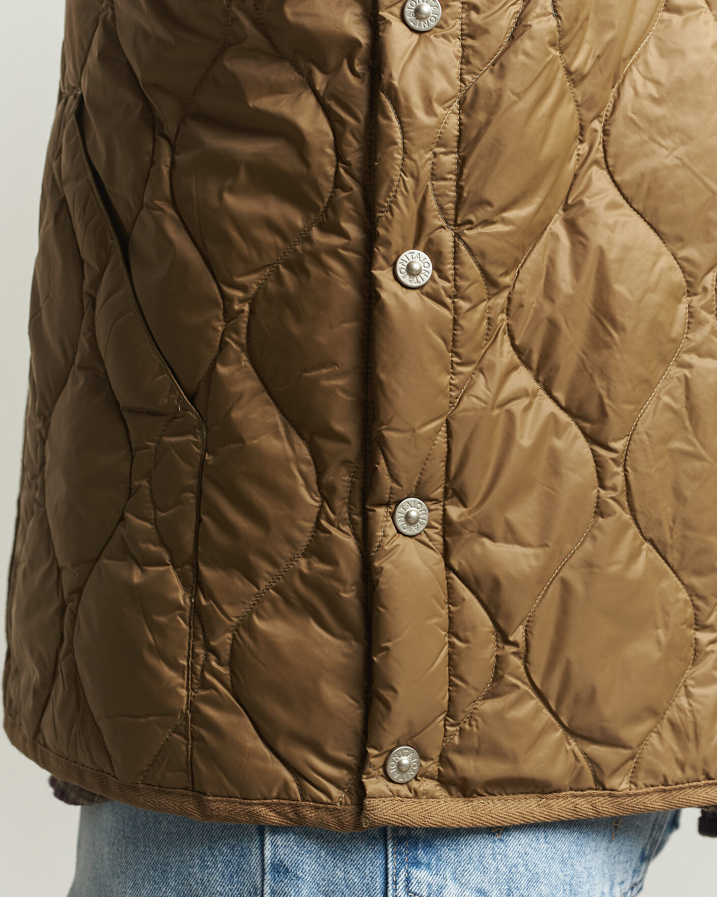 Men | Gilets | TAION | Military Crew Neck Down Vest Dark Khaki Olive