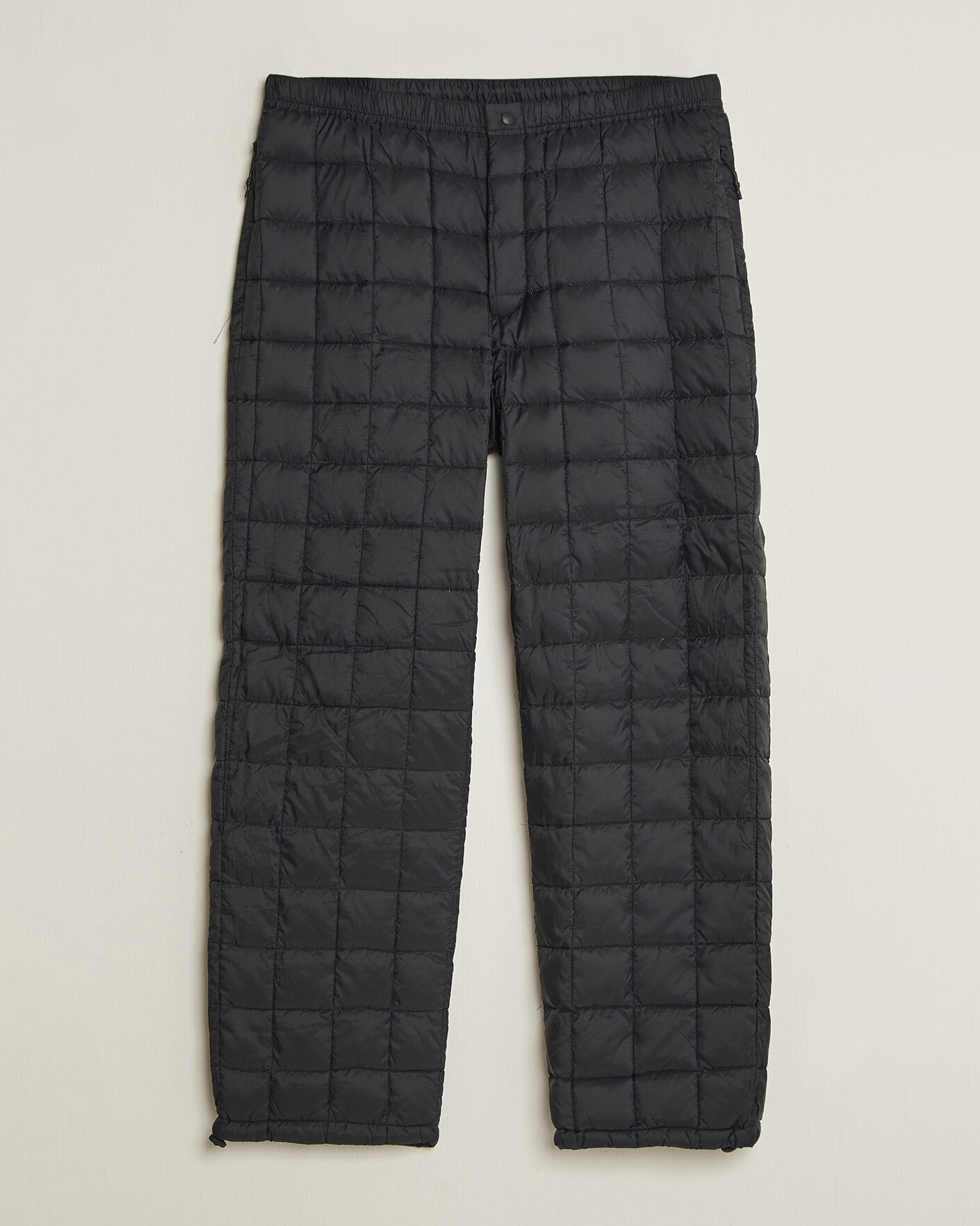 Men | Trousers | TAION | Mountain Down Pants Black