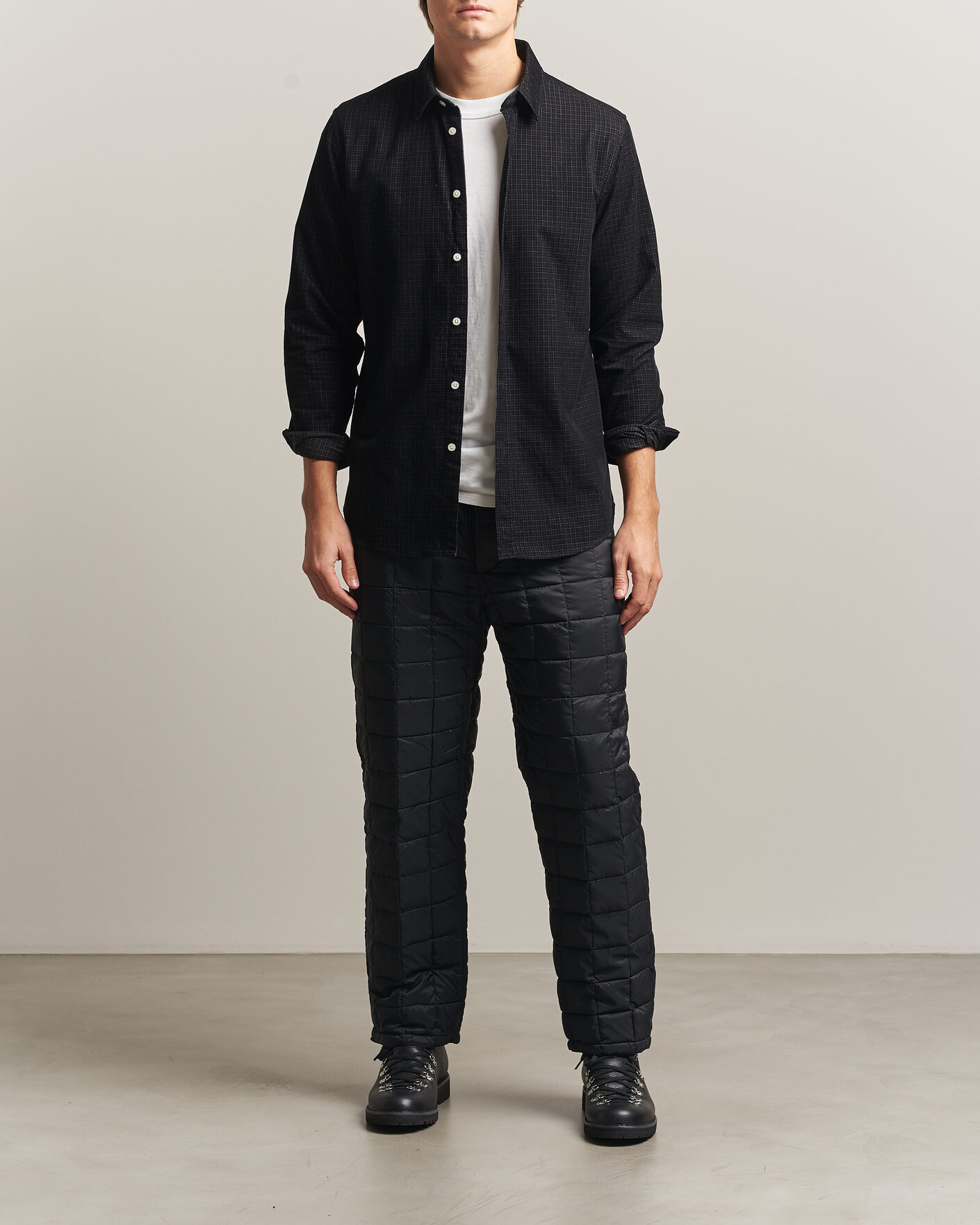 Men | Trousers | TAION | Mountain Down Pants Black
