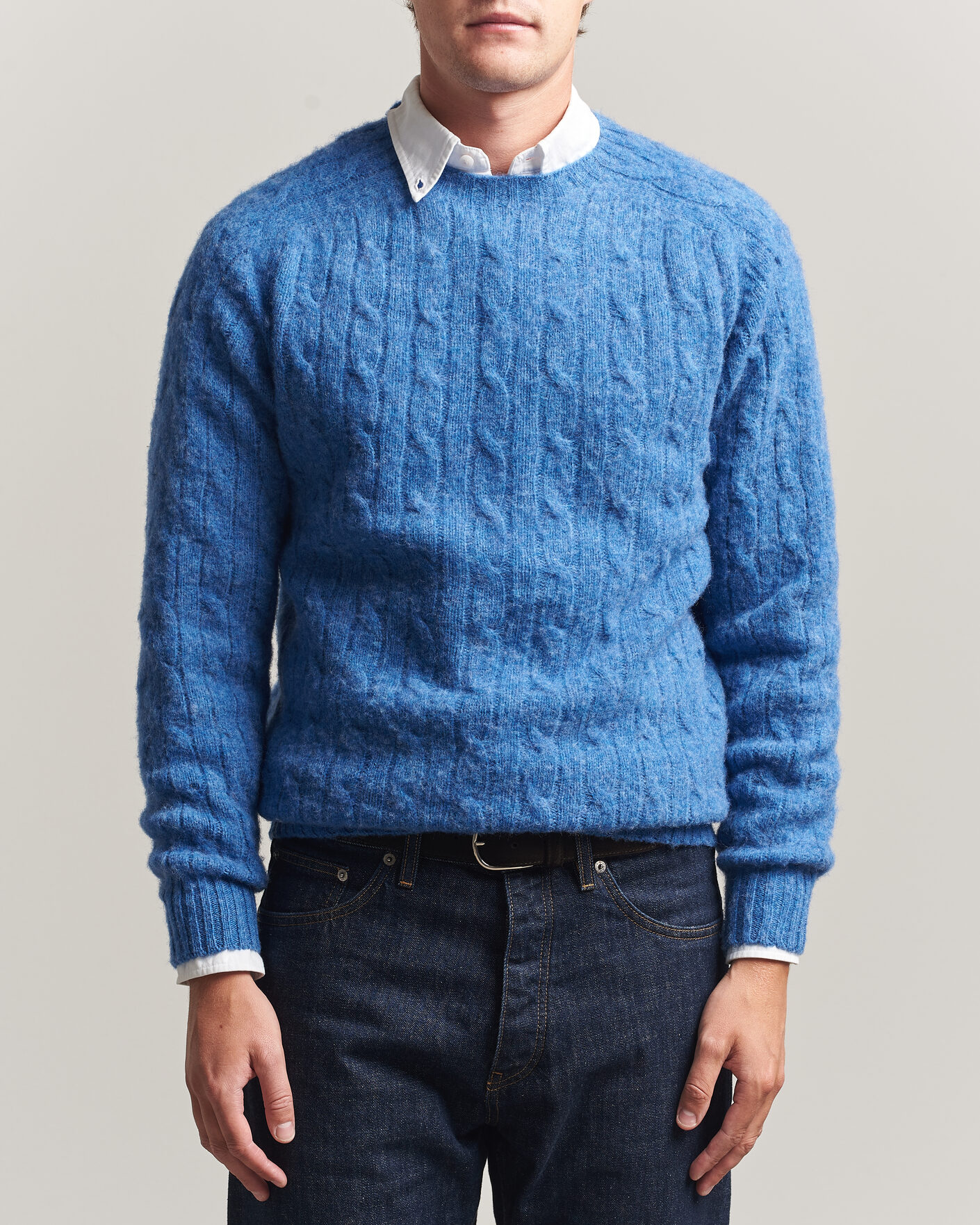 Men | Sweaters & Knitwear | Harley Of Scotland | Brushed Supersoft Lambswool Cable Cobalt