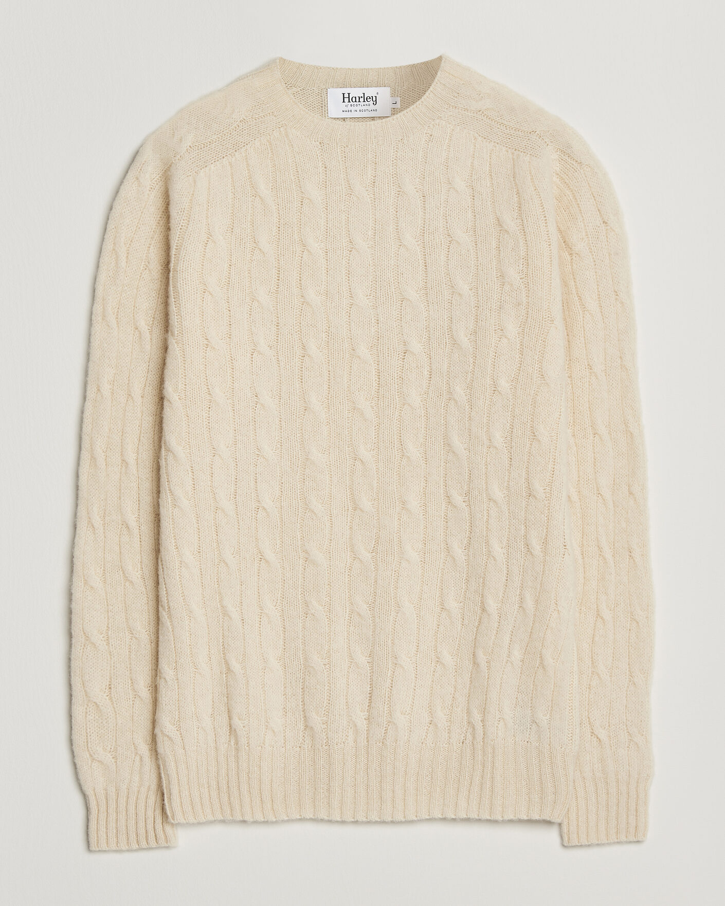 Men | Sweaters & Knitwear | Harley Of Scotland | Brushed Supersoft Lambswool Cable Vanilla