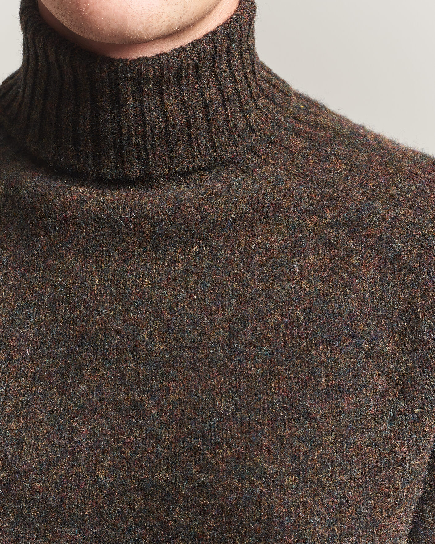Men | Sweaters & Knitwear | Harley Of Scotland | Brushed Supersoft Lambswool Rollneck Carob