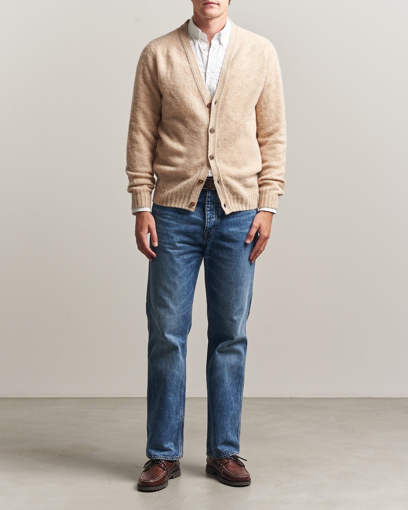 Men | Sweaters & Knitwear | Harley Of Scotland | Brushed Supersoft Lambswool Cardigan Calico