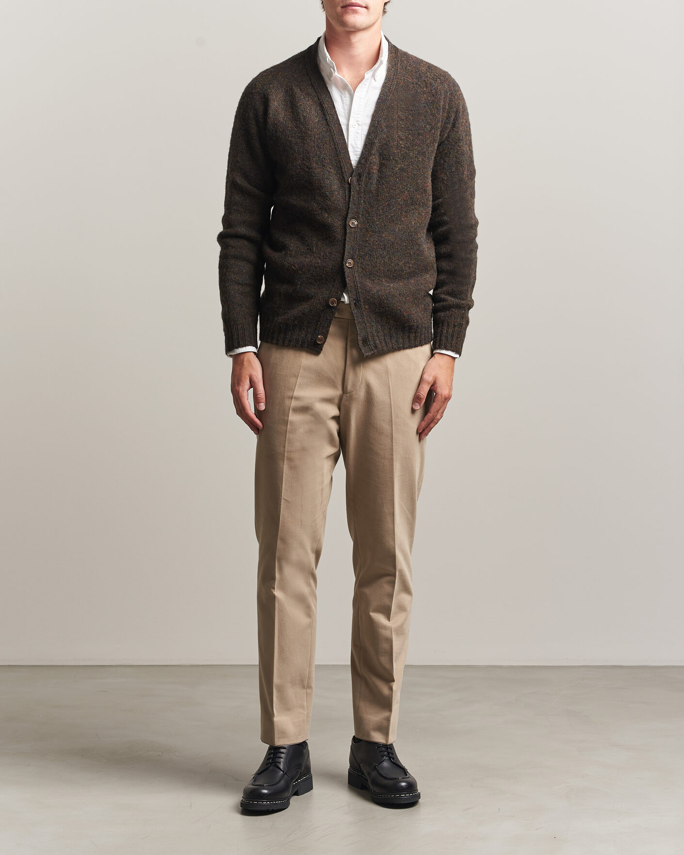 Men | Sweaters & Knitwear | Harley Of Scotland | Brushed Supersoft Lambswool Cardigan Carob