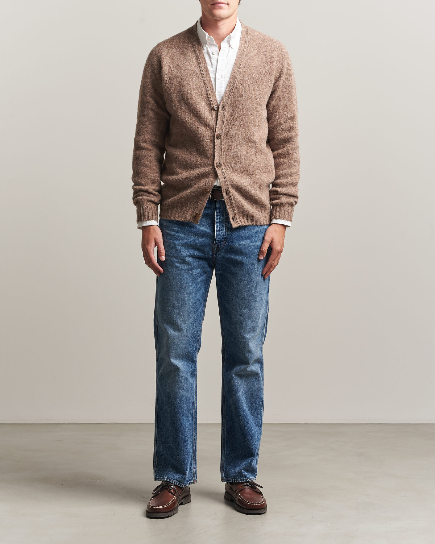 Men | Sweaters & Knitwear | Harley Of Scotland | Brushed Supersoft Lambswool Cardigan Tundra