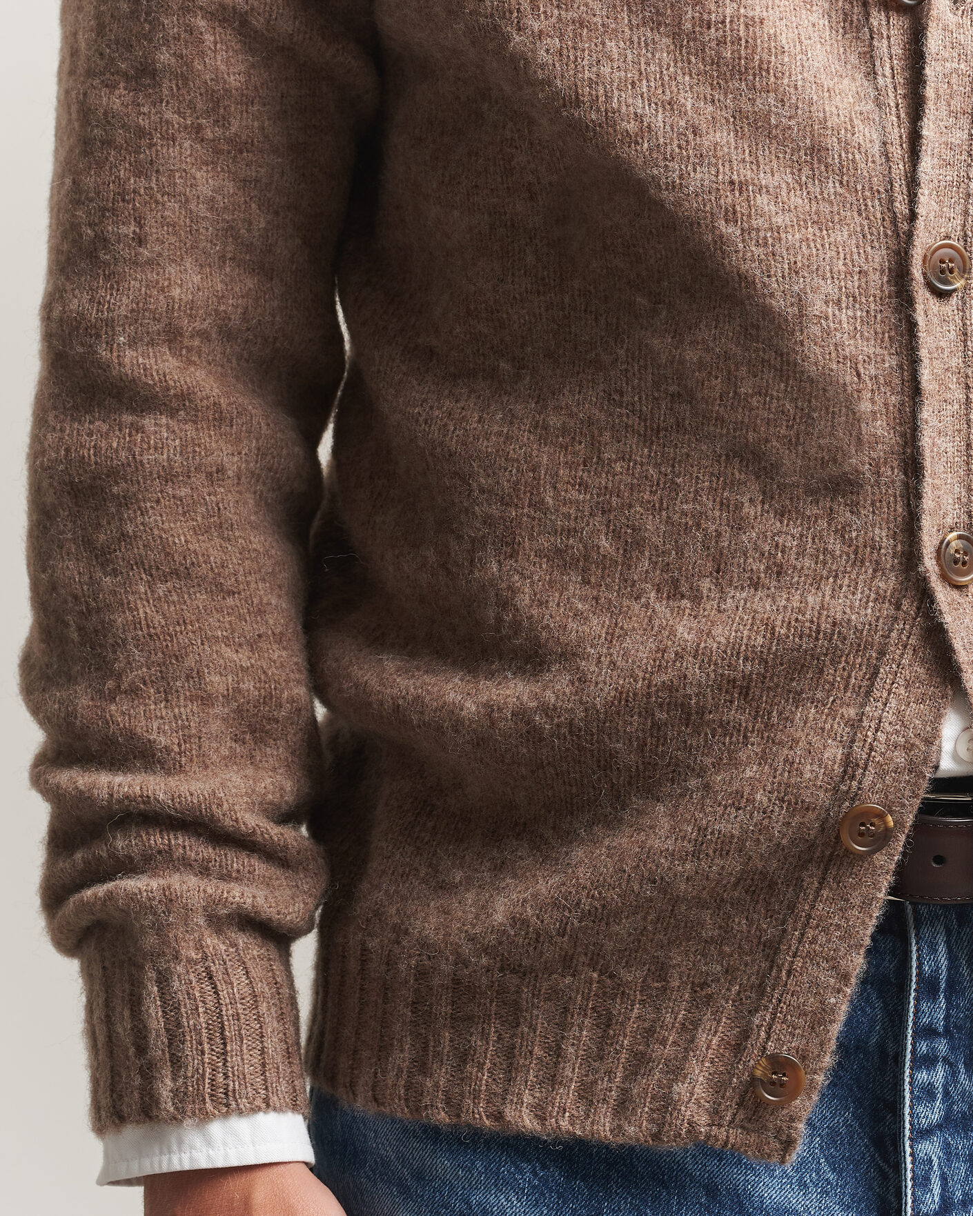 Men | Sweaters & Knitwear | Harley Of Scotland | Brushed Supersoft Lambswool Cardigan Tundra