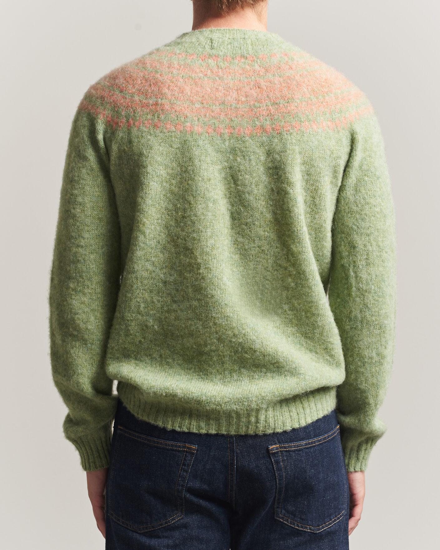 Men | Sweaters & Knitwear | Harley Of Scotland | Brushed Supersoft Lambswool Yolk Fairisle Sage/Parfait