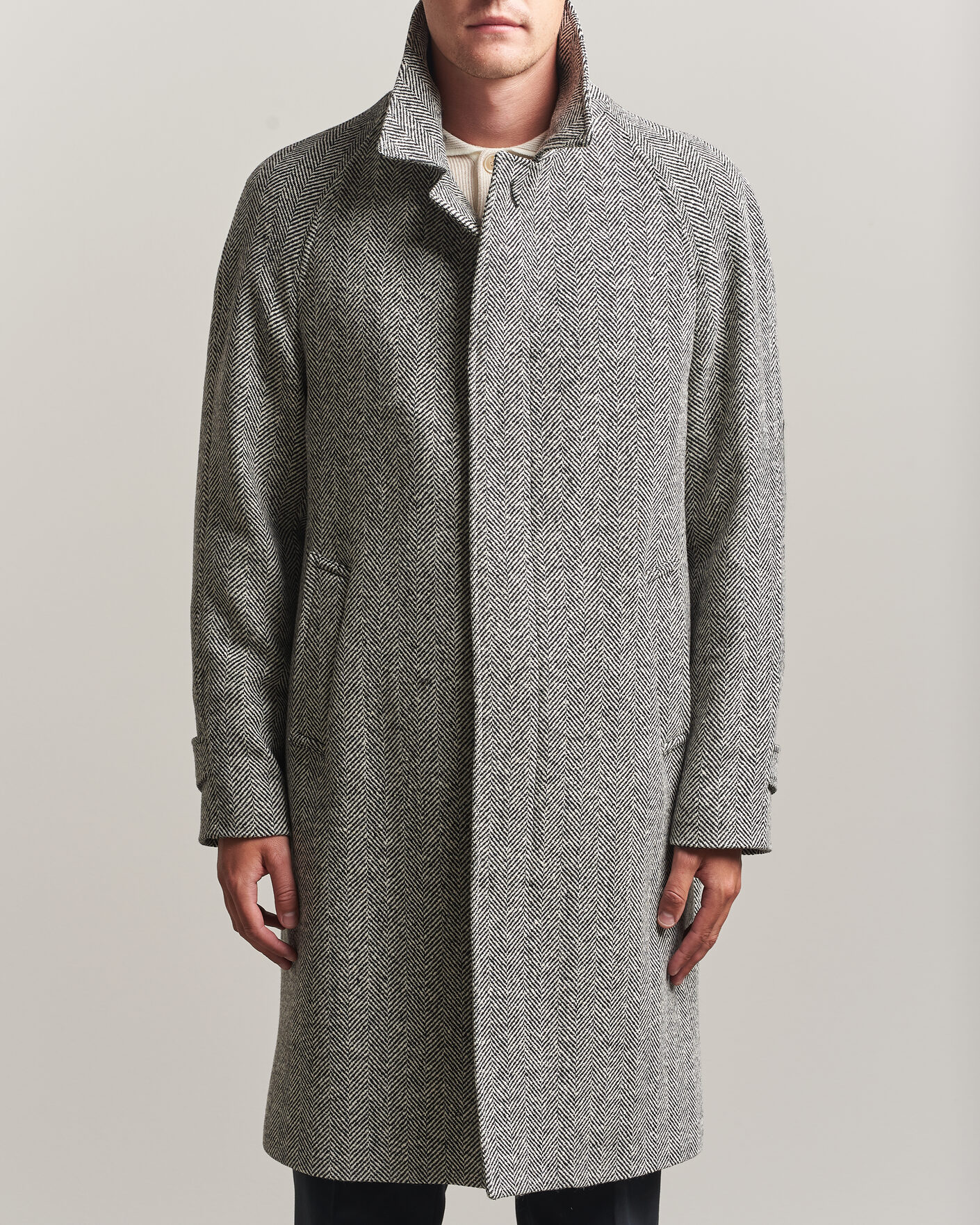 Men | Coats & Jackets | Lardini | Wool Herringbone Raglan Coat Dark Grey