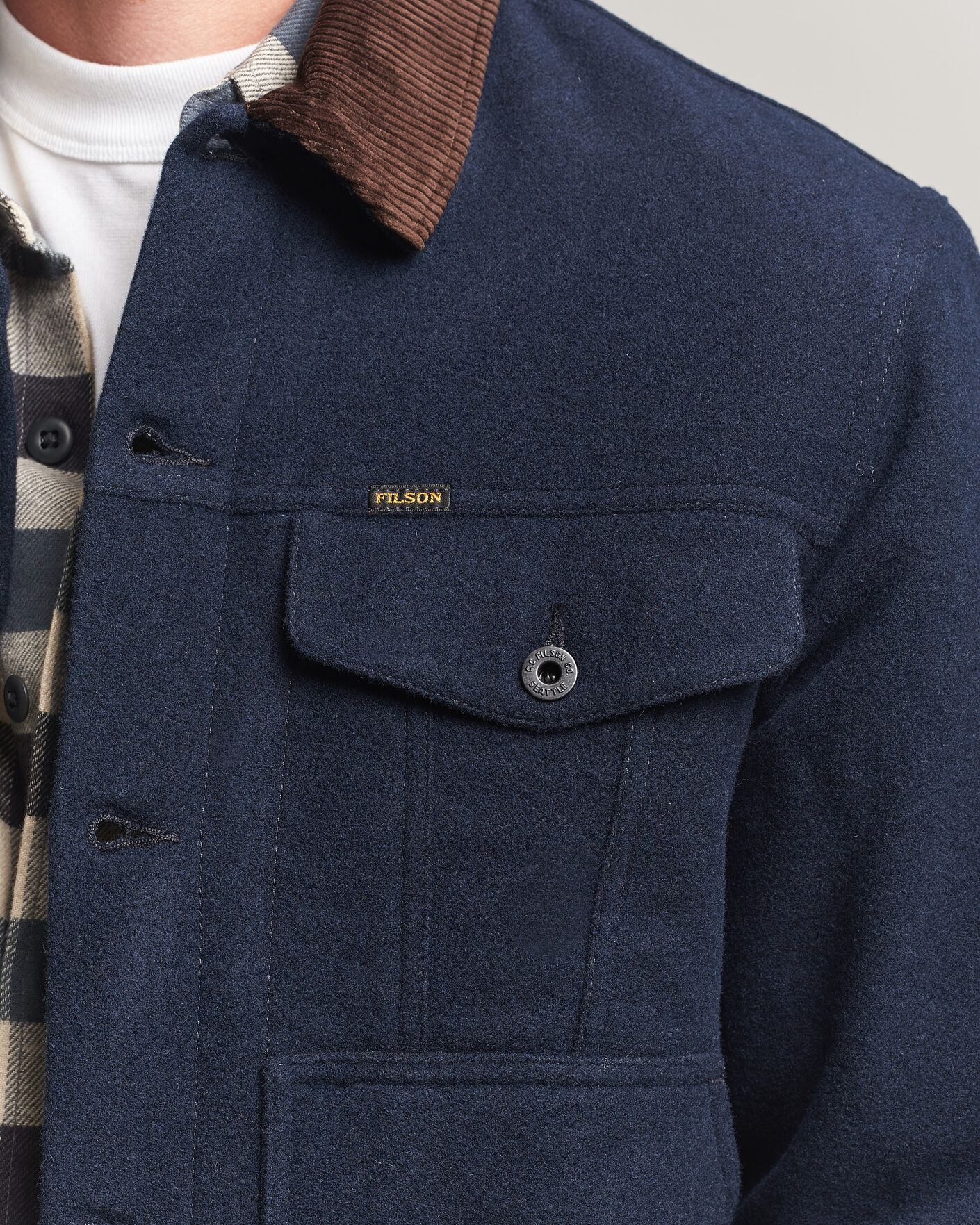 Men | Coats & Jackets | Filson | Spokane Insulated Short Cruiser Navy