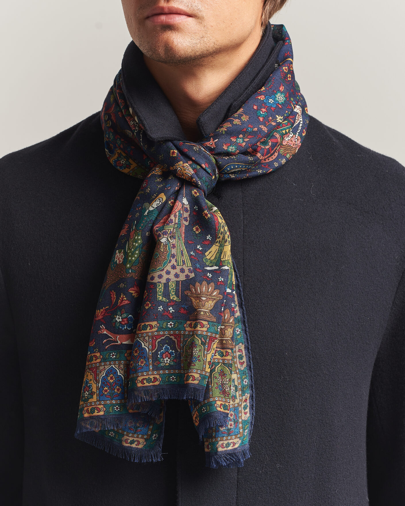 Men | Dress Scarves | Drake's | Mughal Garden Wool/Silk Scarf Navy