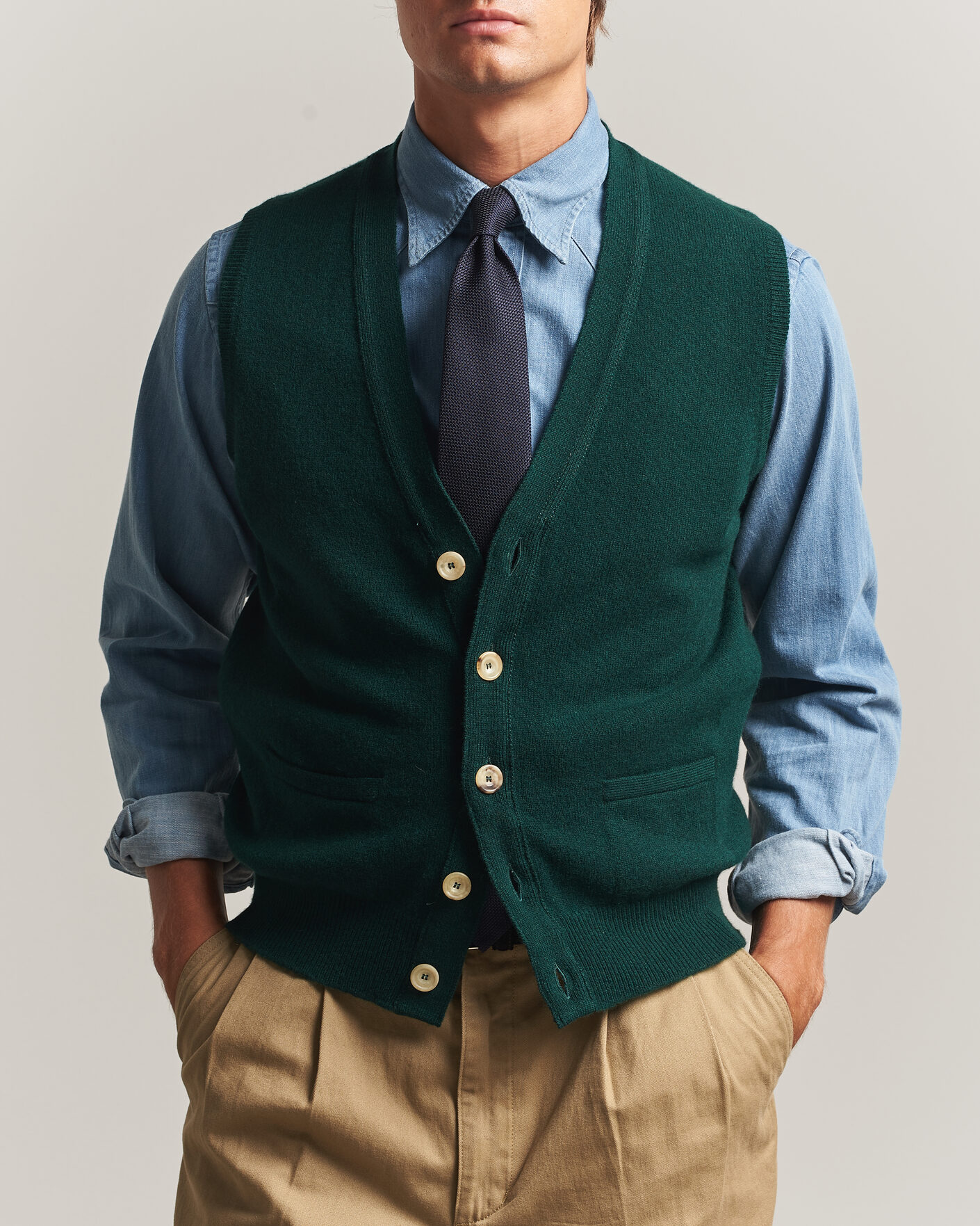 Men | Sweaters & Knitwear | Drake's | Lambswool Vest Cardigan Green