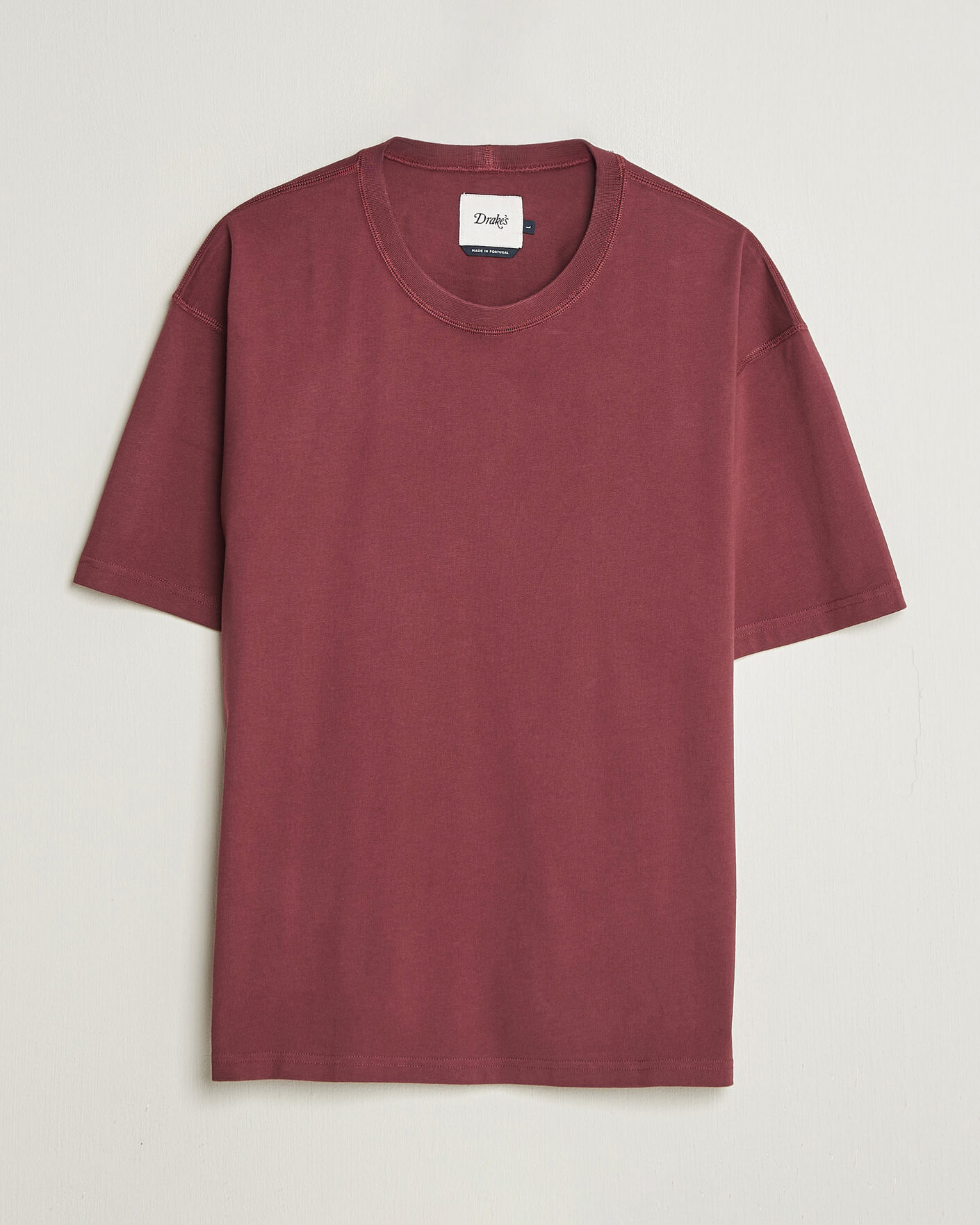Men | T-Shirts | Drake's | O´Clock Back Print Hiking T-Shirt Dark Plum