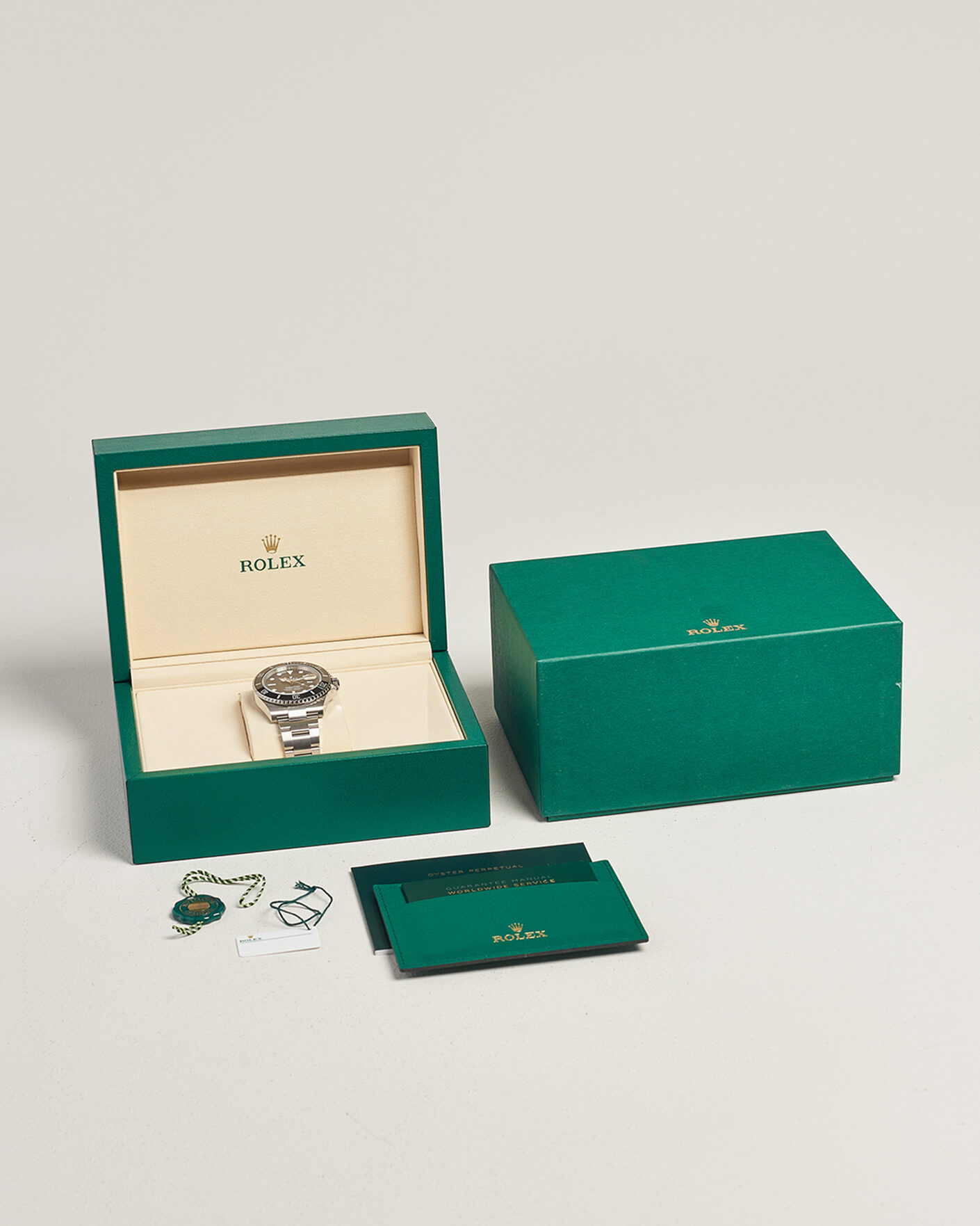 Men | Rolex Pre-Owned Submariner Date | Rolex Pre-Owned | Submariner Date