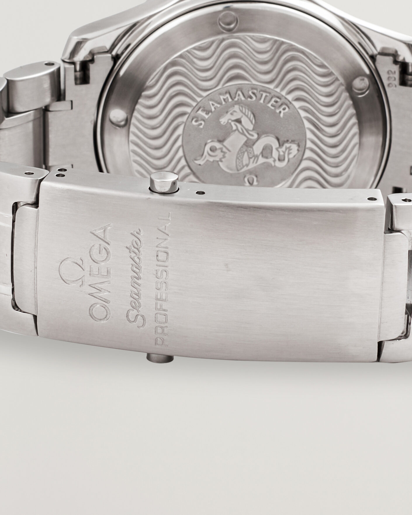 Men | Pre-Owned & Vintage Watches | Omega Pre-Owned | Seamaster 300M Midsize
