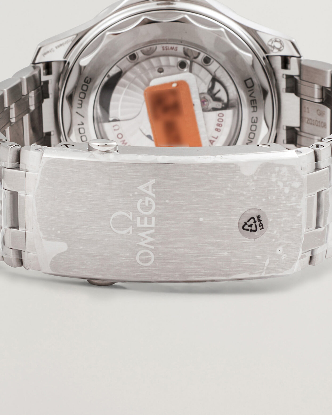 Men | Pre-Owned & Vintage Watches | Omega Pre-Owned | Seamaster 300M Diver