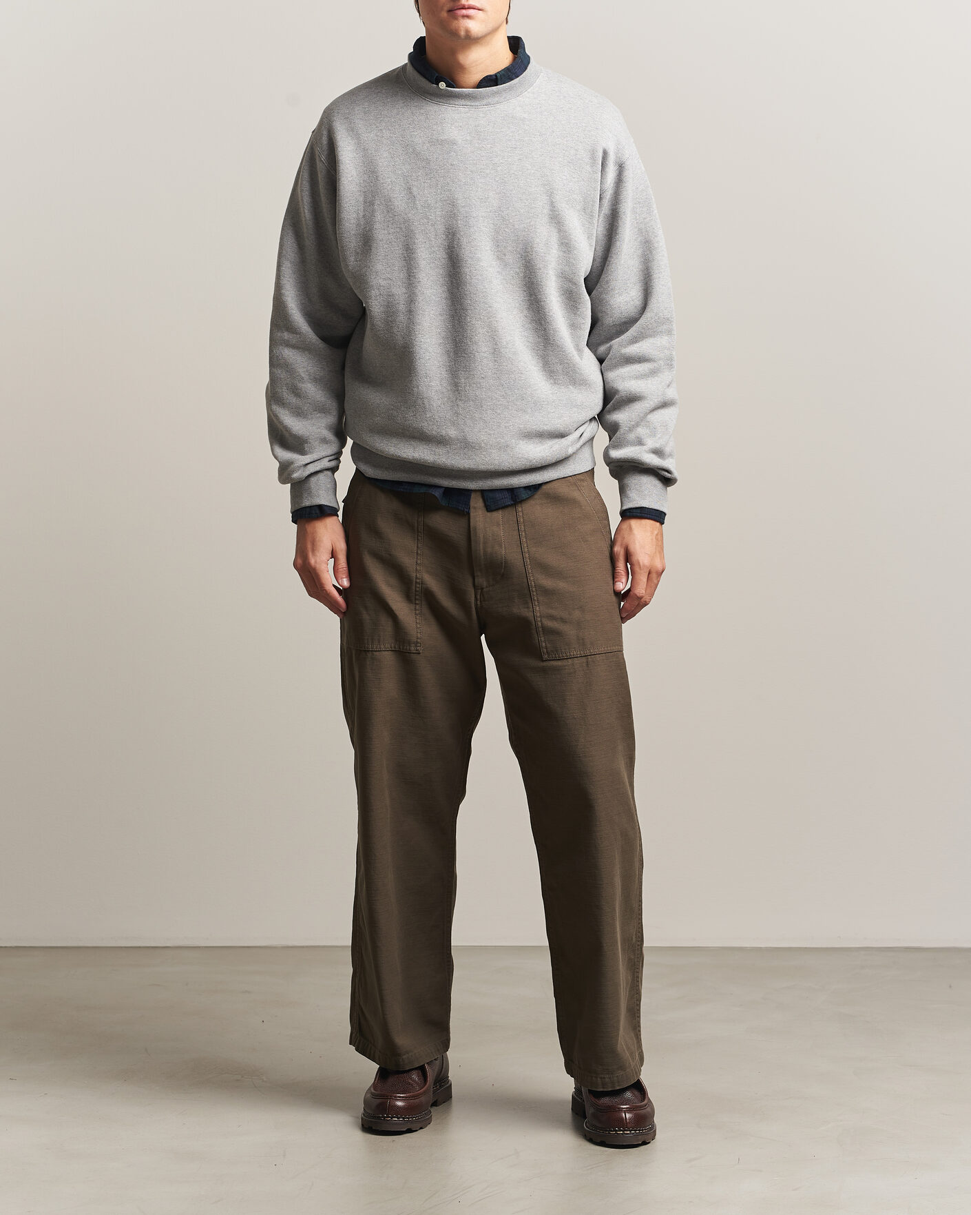 Men | Sweaters & Knitwear | BEAMS PLUS | Soft Sweat Crew Neck Grey