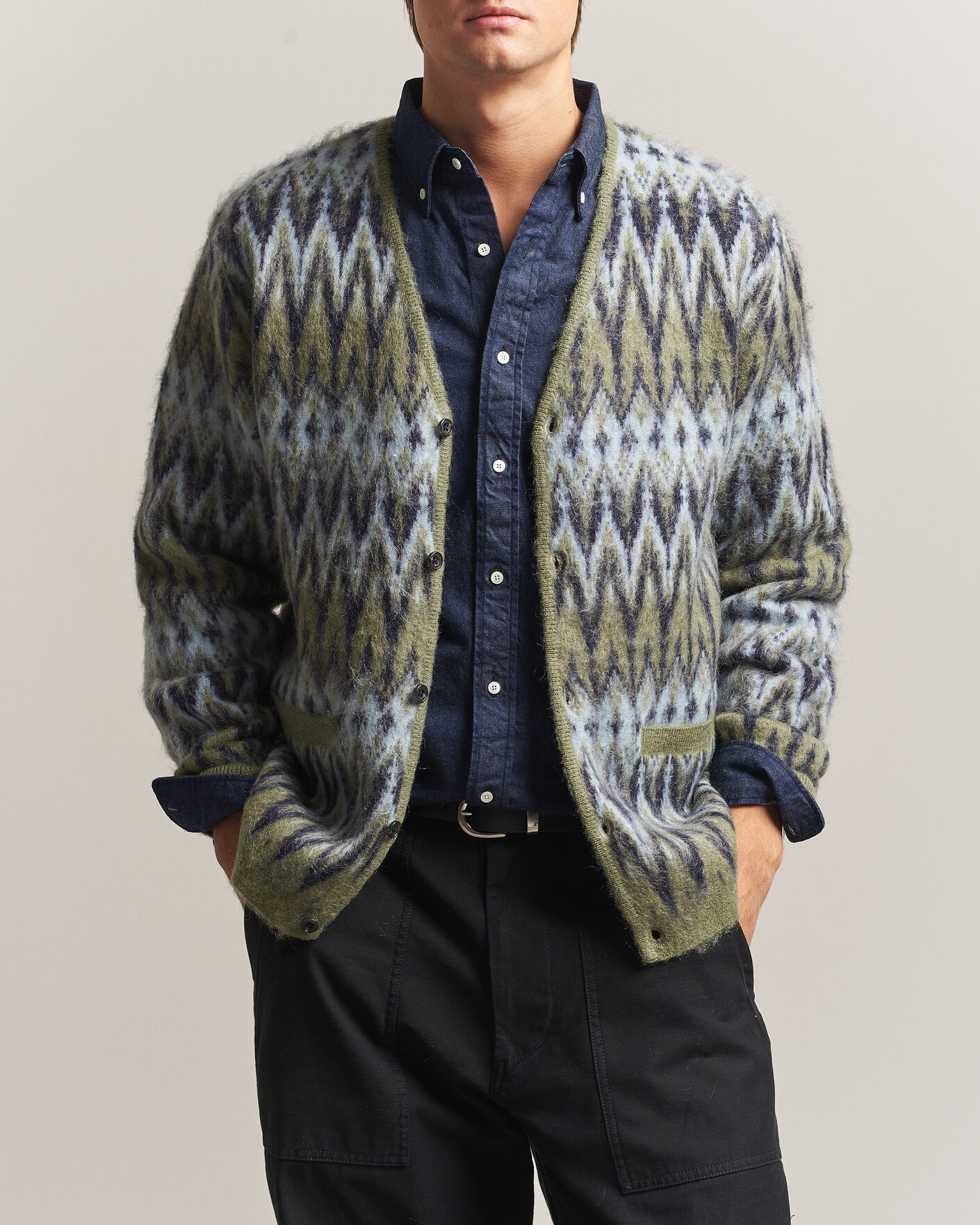 Men | Sweaters & Knitwear | BEAMS PLUS | Chevron Jacquard Cardigan Green/Grey